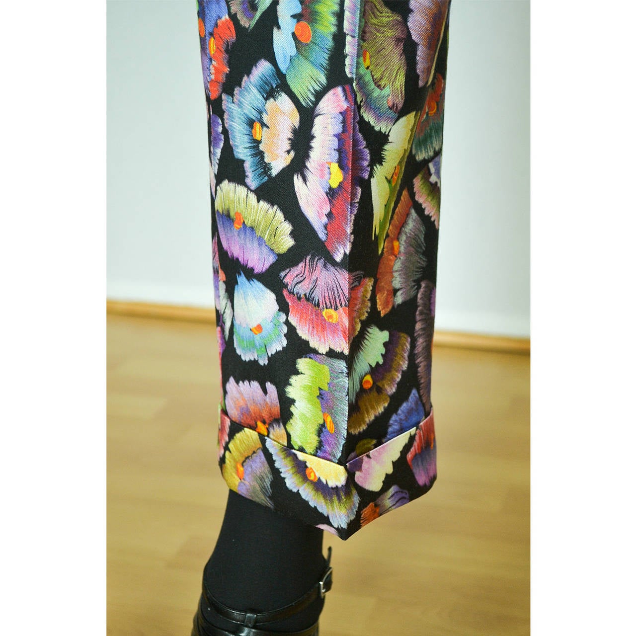 DRIES VAN NOTEN Flower Power 7/8 Trousers In New Condition For Sale In Berlin, Berlin