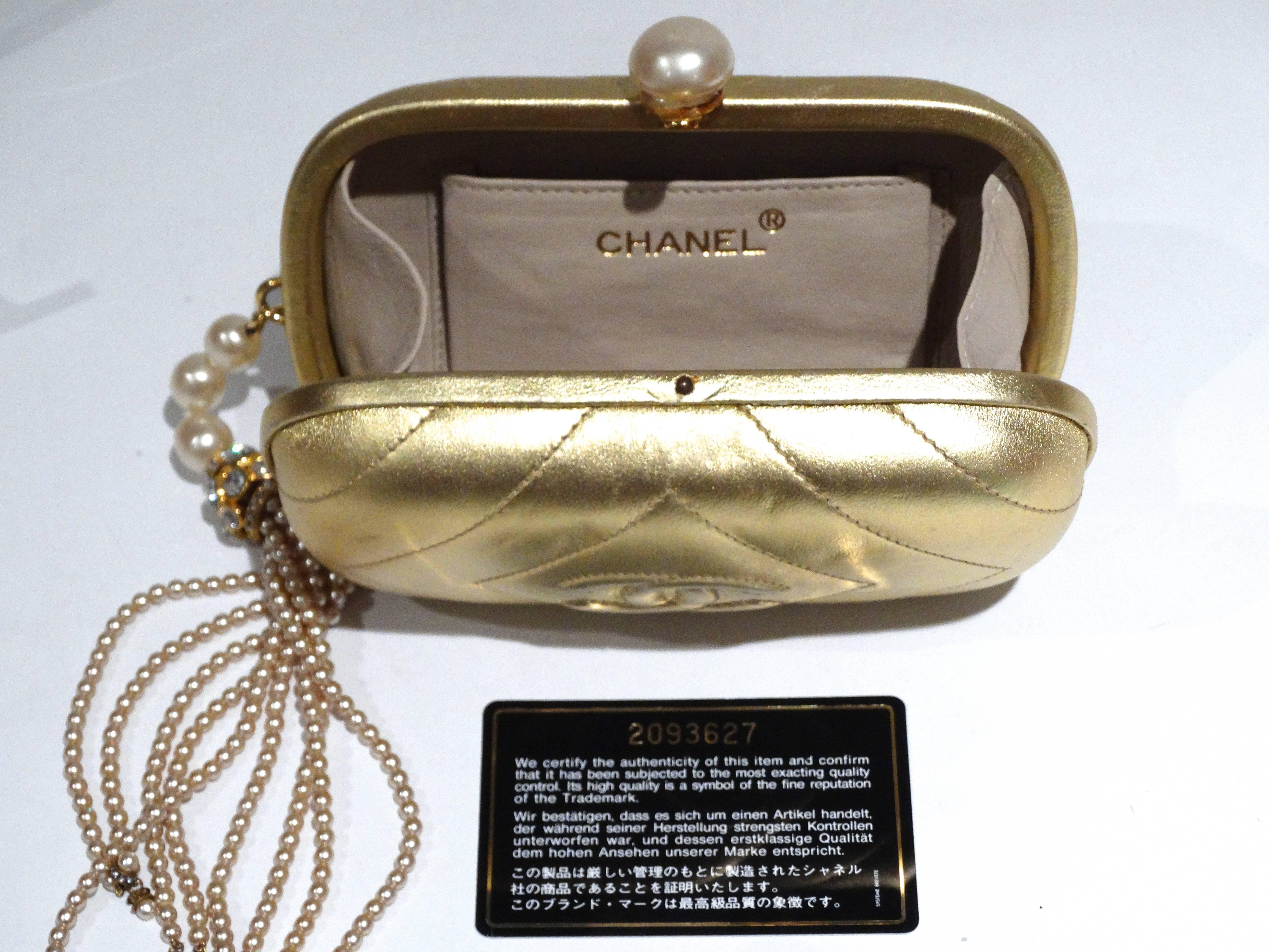 gold chanel clutch bag