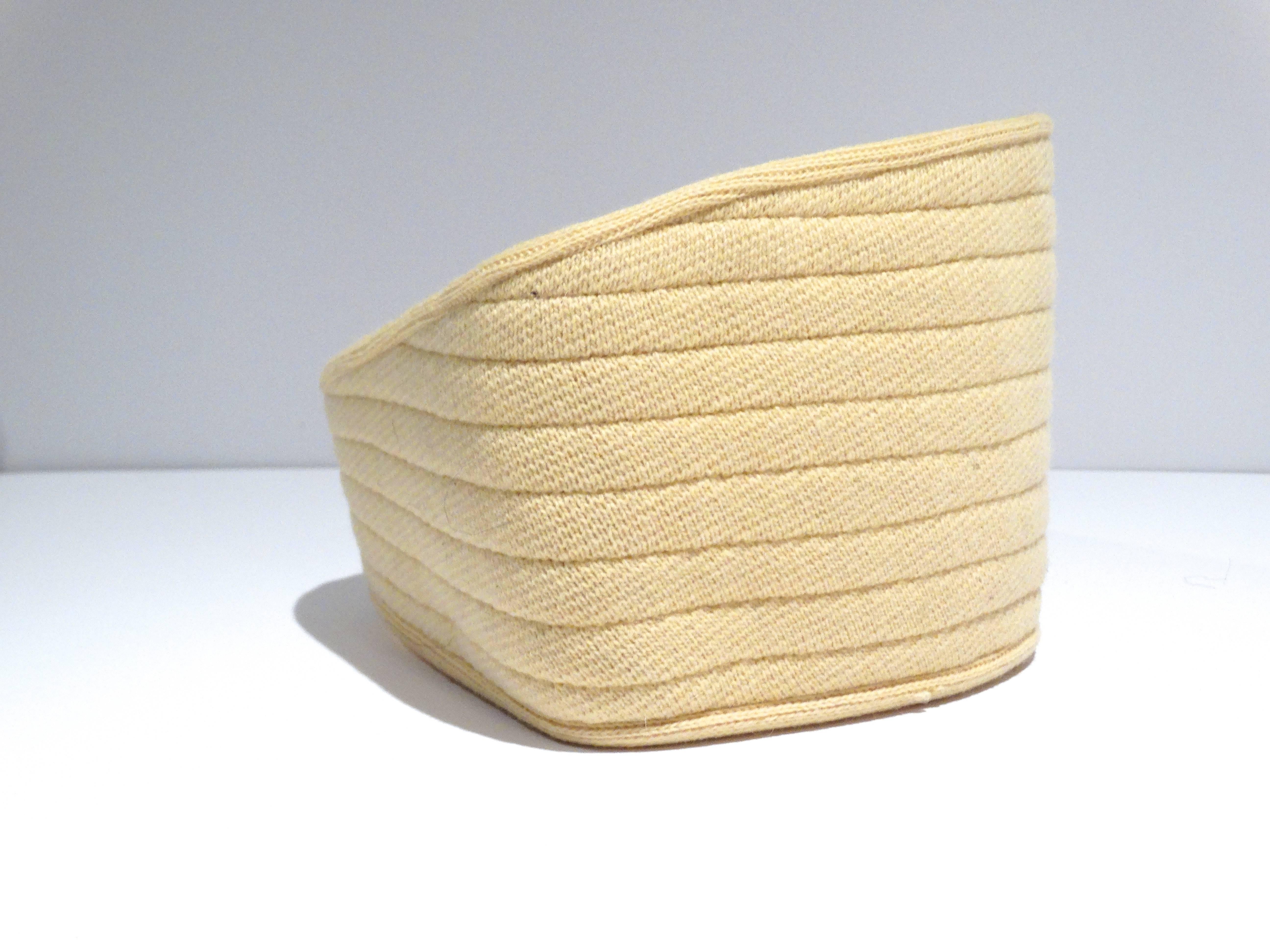 Sonia Rykiel - Chapeau en maille rare, années 1970 en vente 3