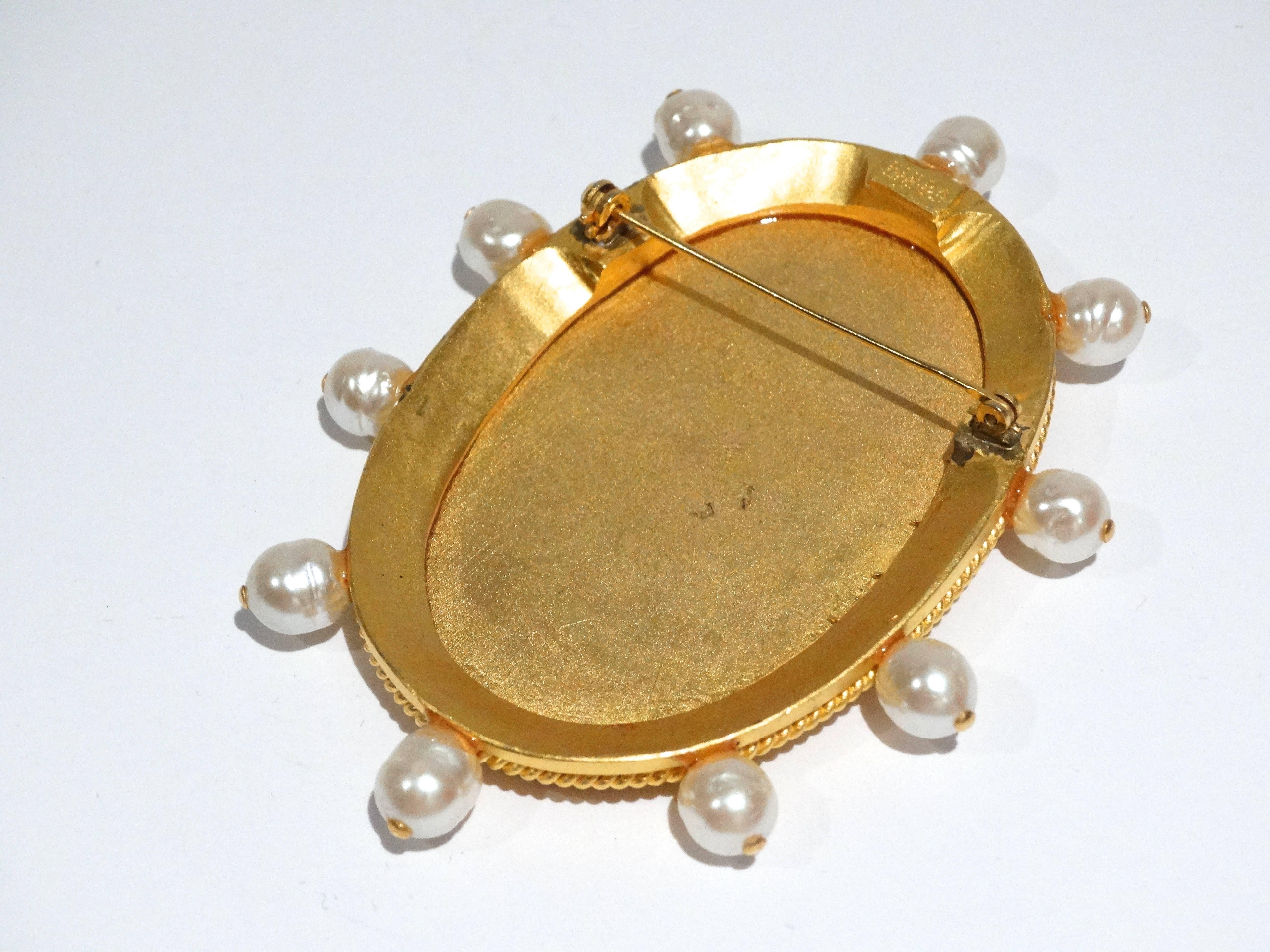 1980s Linda Levinson Trojan Brooch w Fresh Water Pearls  4