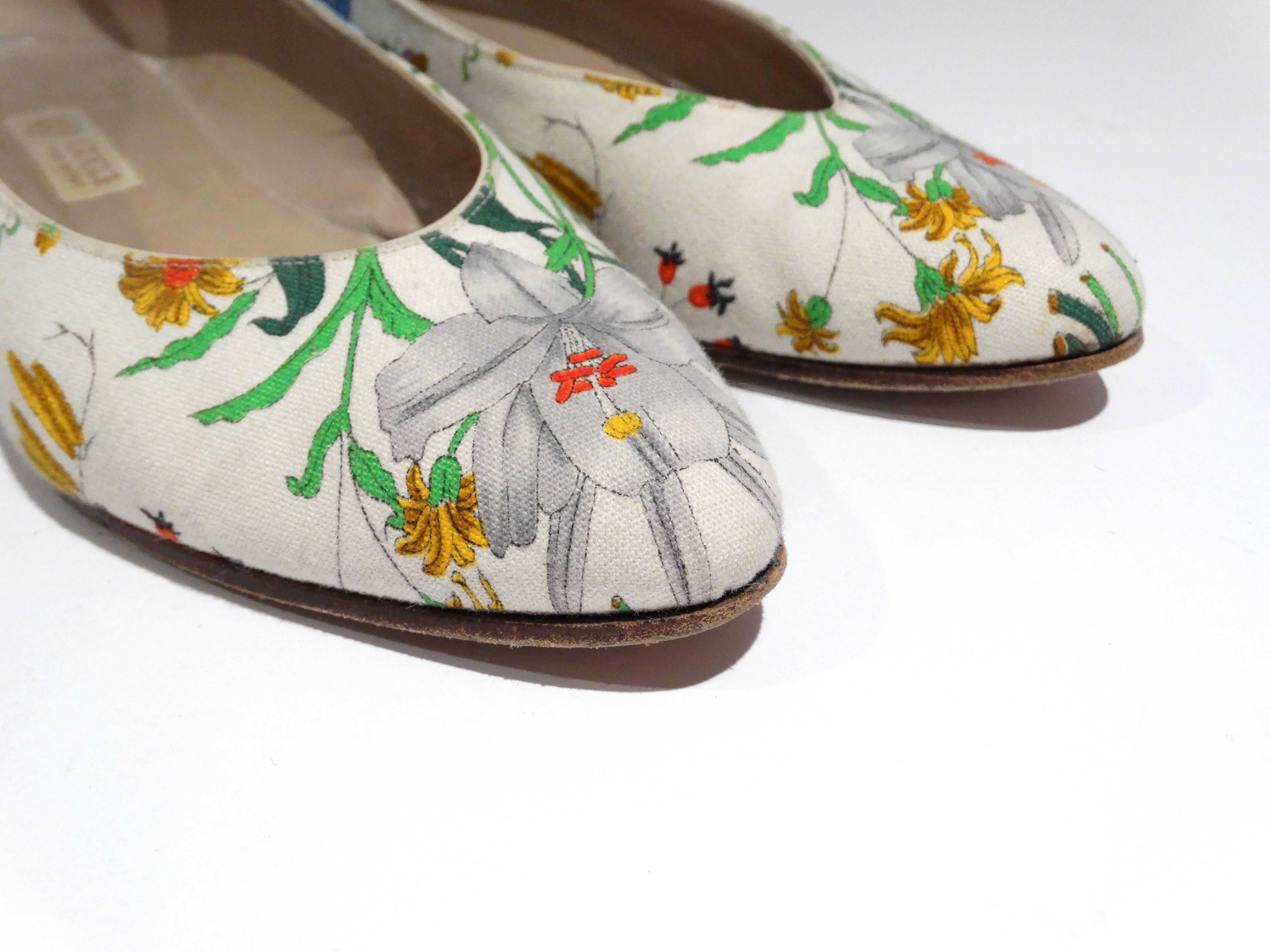 Gucci Chaussures plates « Flora » des années 1980  en vente 1