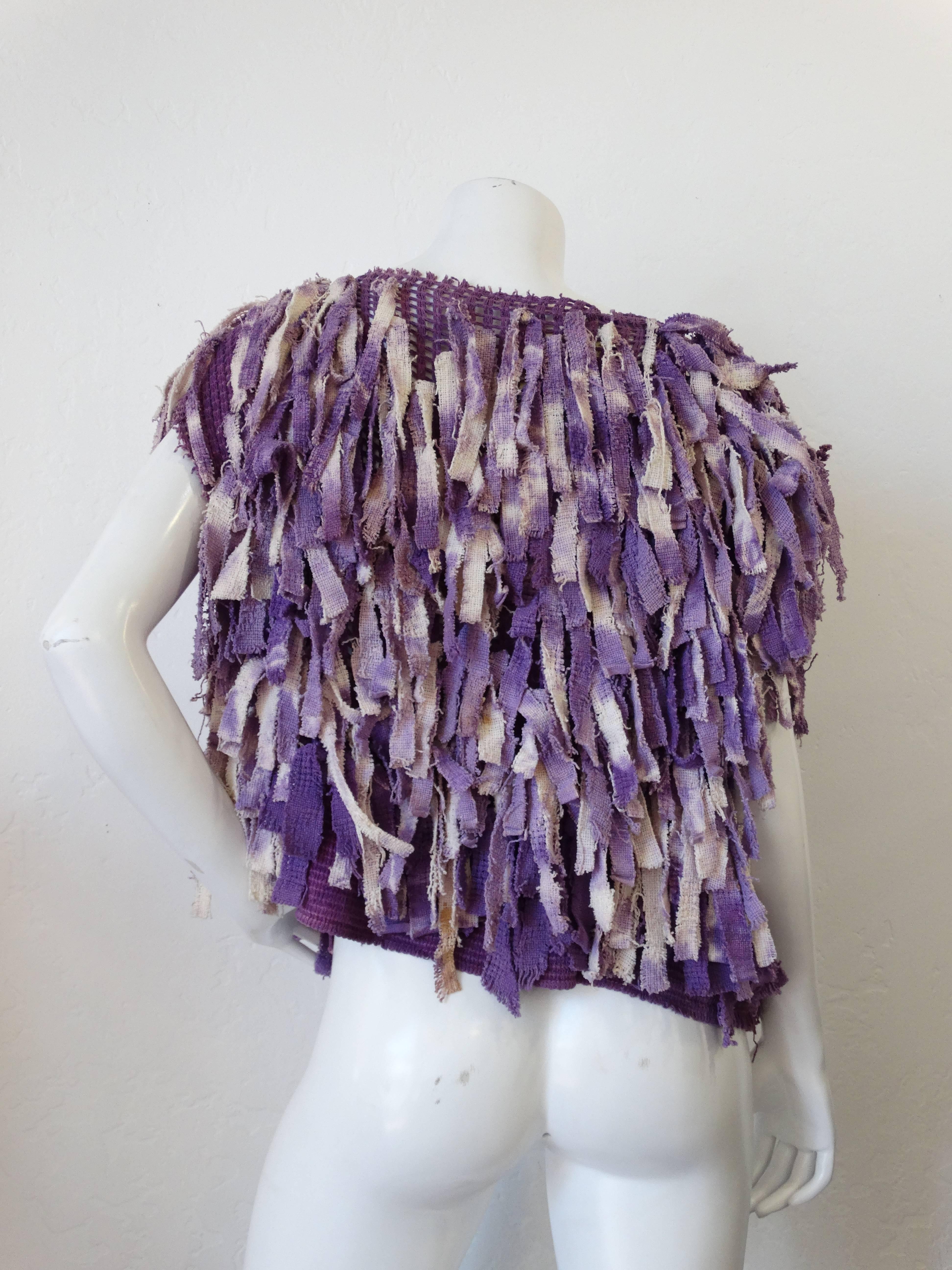 Avant Garde - Haut à franges violet, années 1980 Bon état - En vente à Scottsdale, AZ