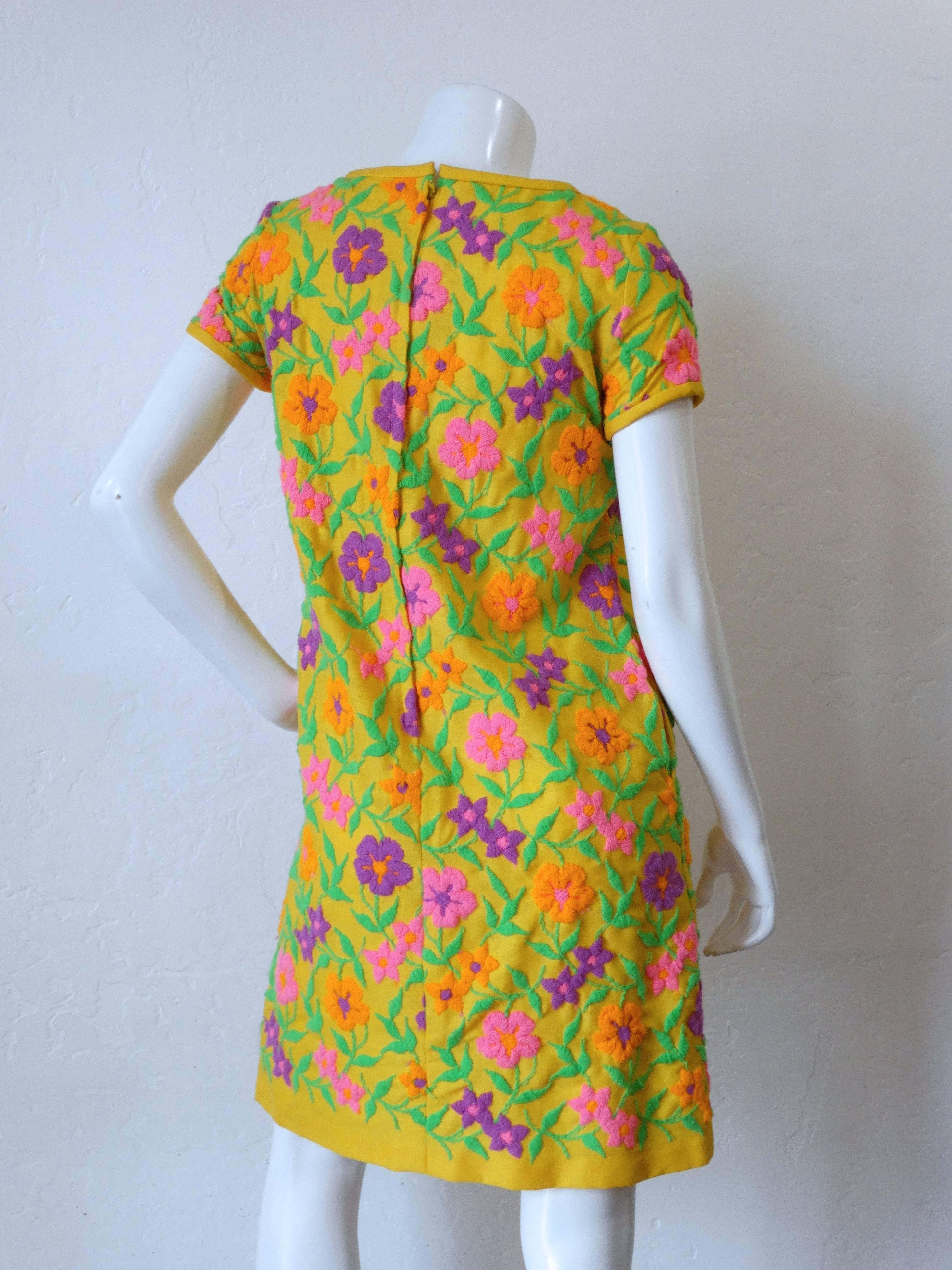 1970s Floral Embroidery Mod Scooter Dress In Excellent Condition In Scottsdale, AZ