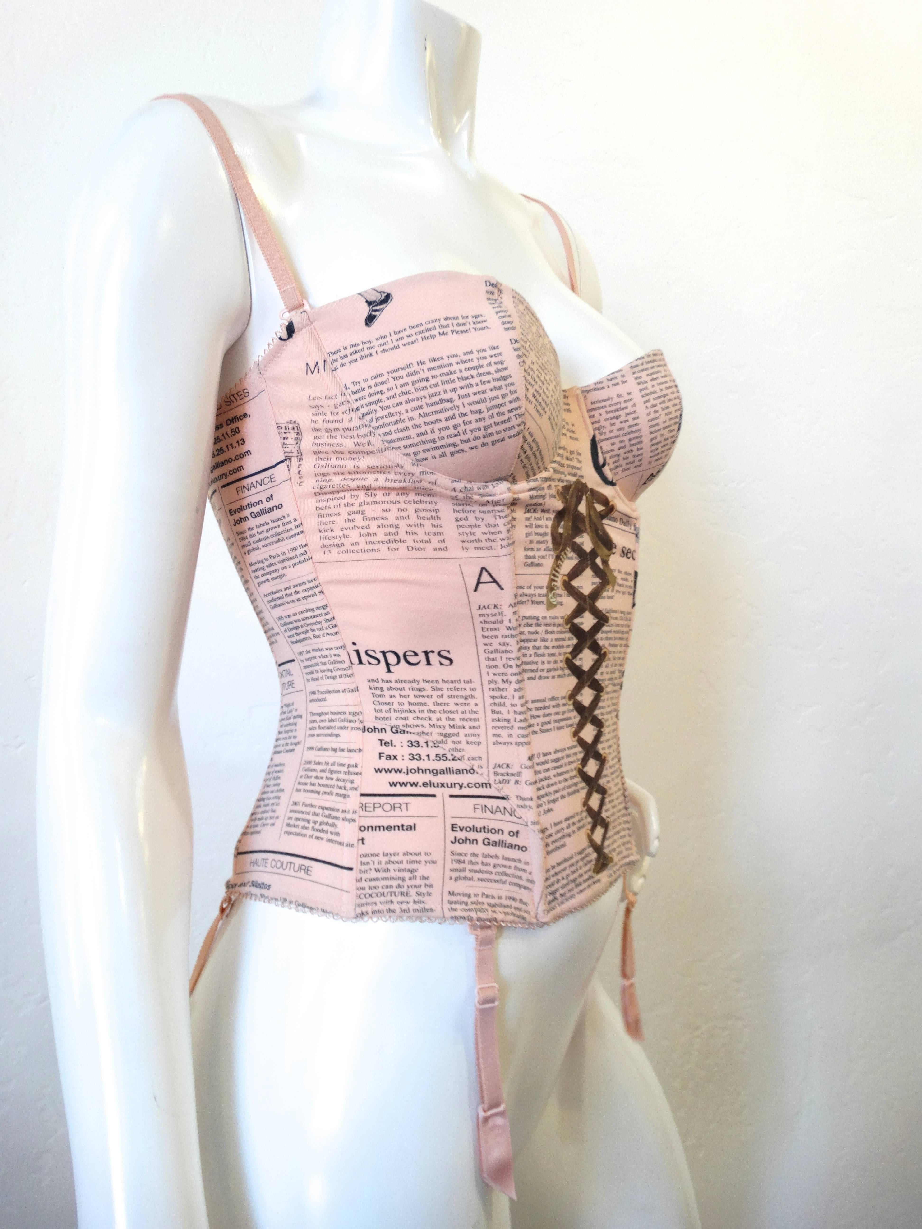 2000s corset