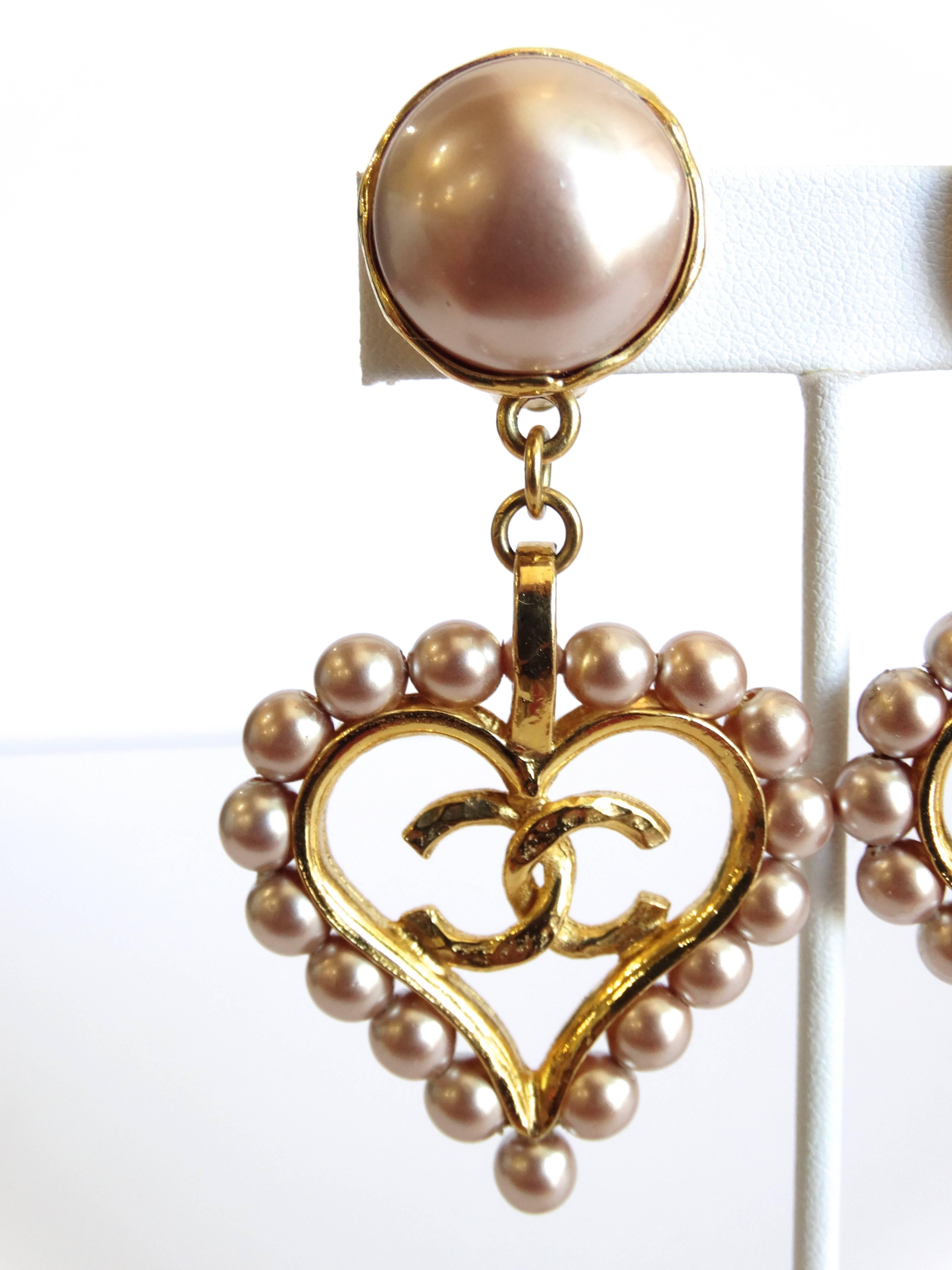 chanel pearl heart earrings