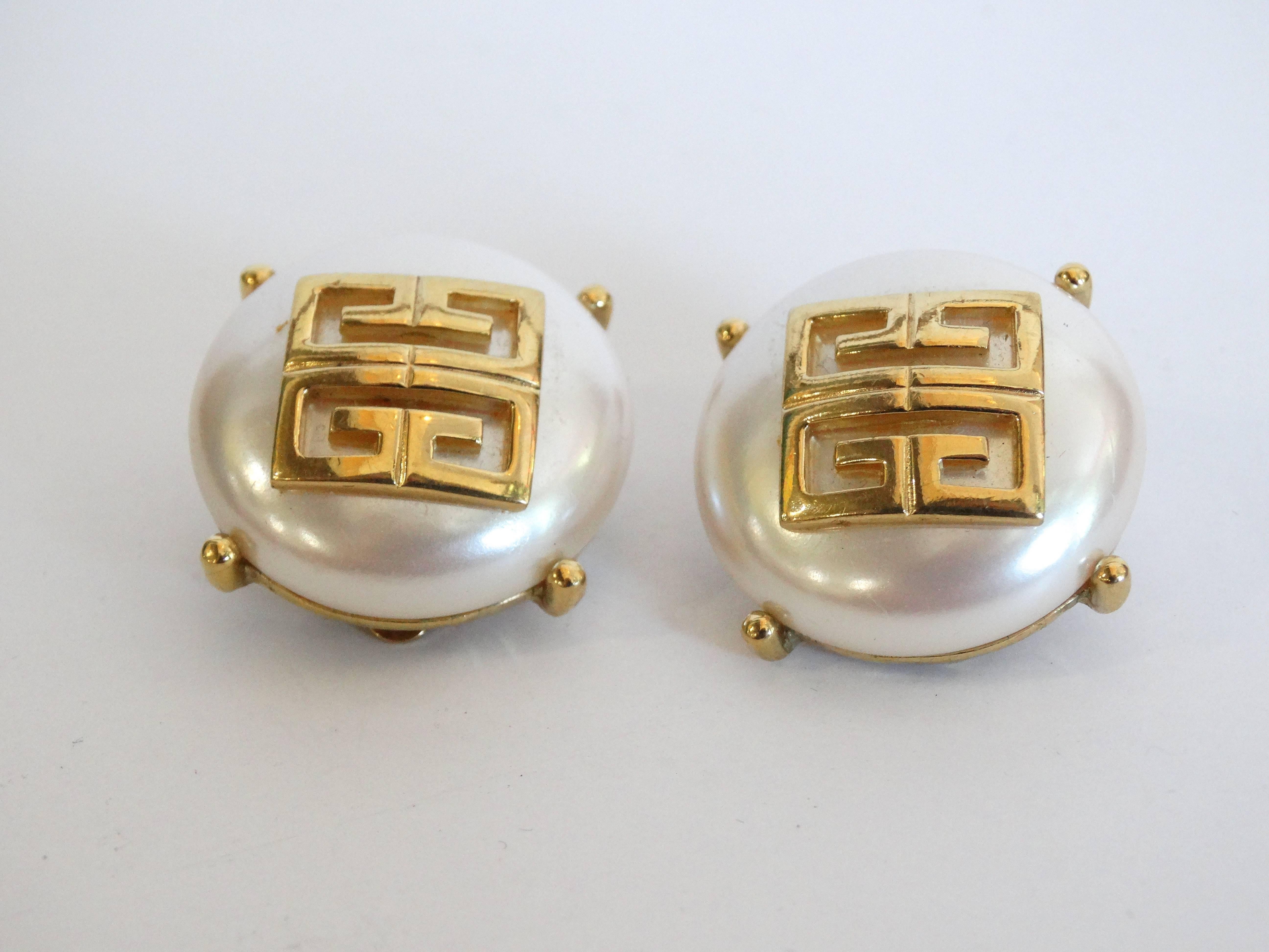 Rare  1980s Huge GIVENCHY Faux Pearl Logo Button Earrings In Excellent Condition In Scottsdale, AZ