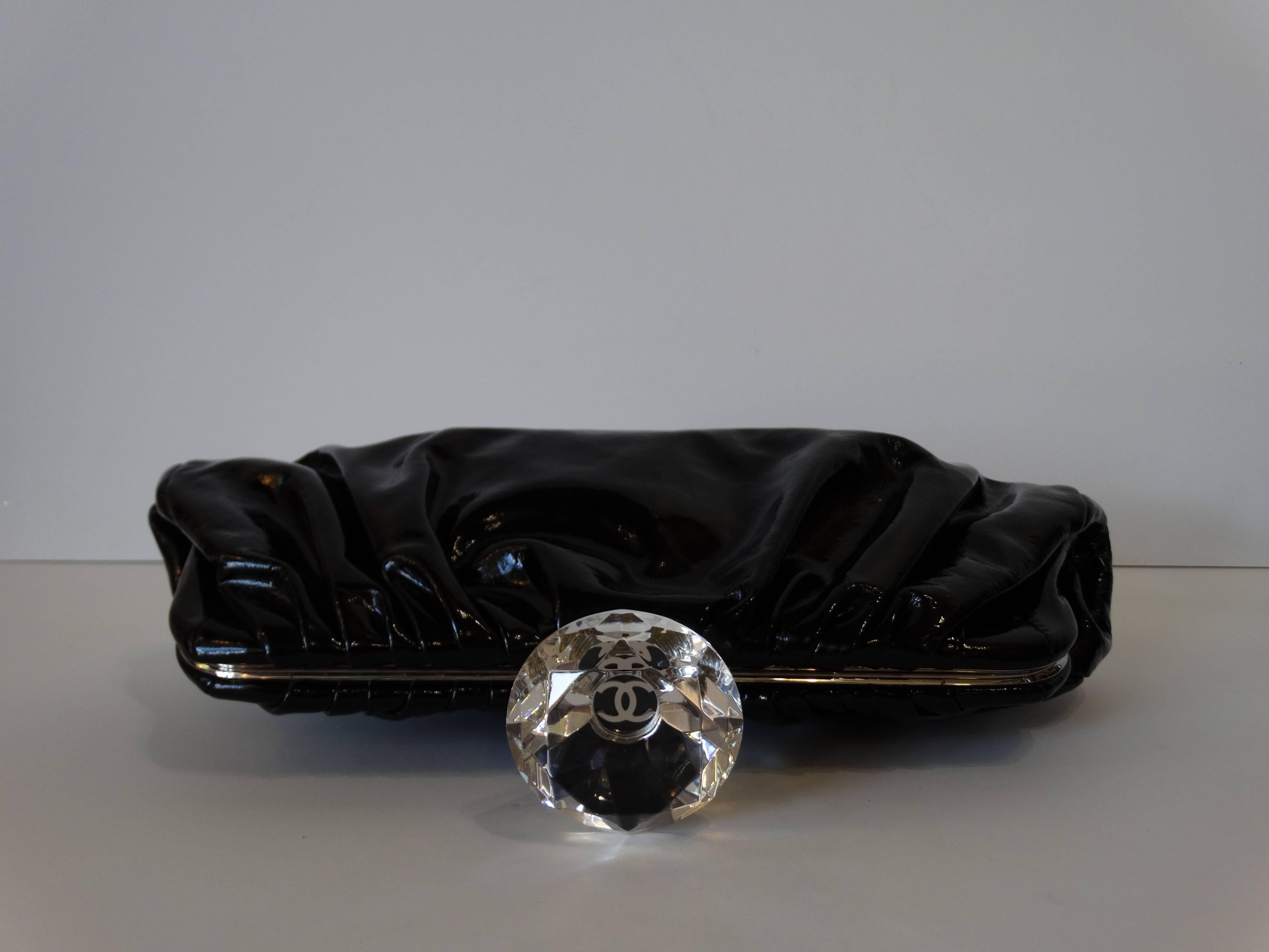 2000s Chanel Diamond Patent Leather Clutch 3