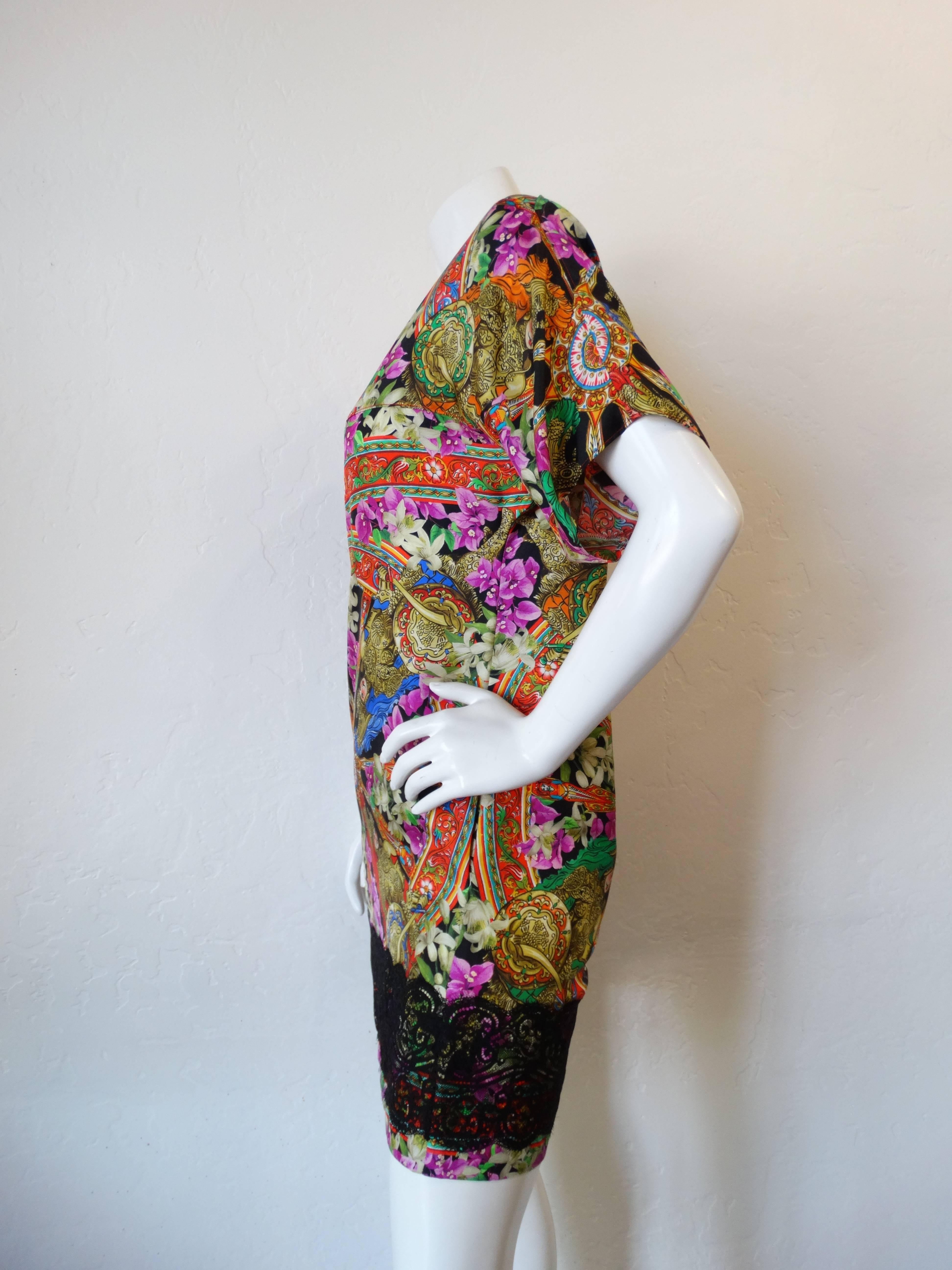 Dolce & Gabbana Medallion Printed Tunic Dress In Excellent Condition In Scottsdale, AZ