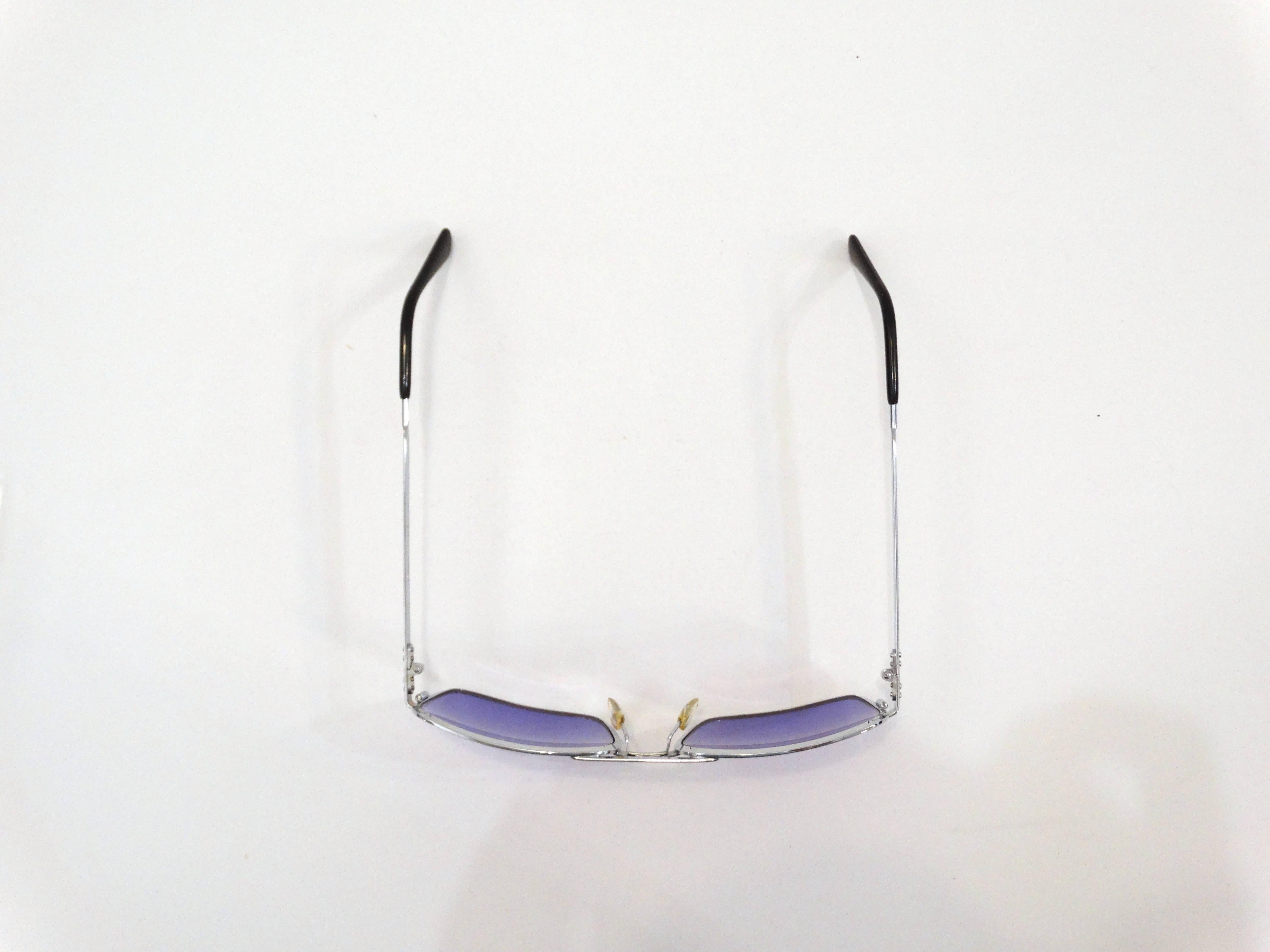1990s Violet Colored Sunglasses  In Excellent Condition In Scottsdale, AZ