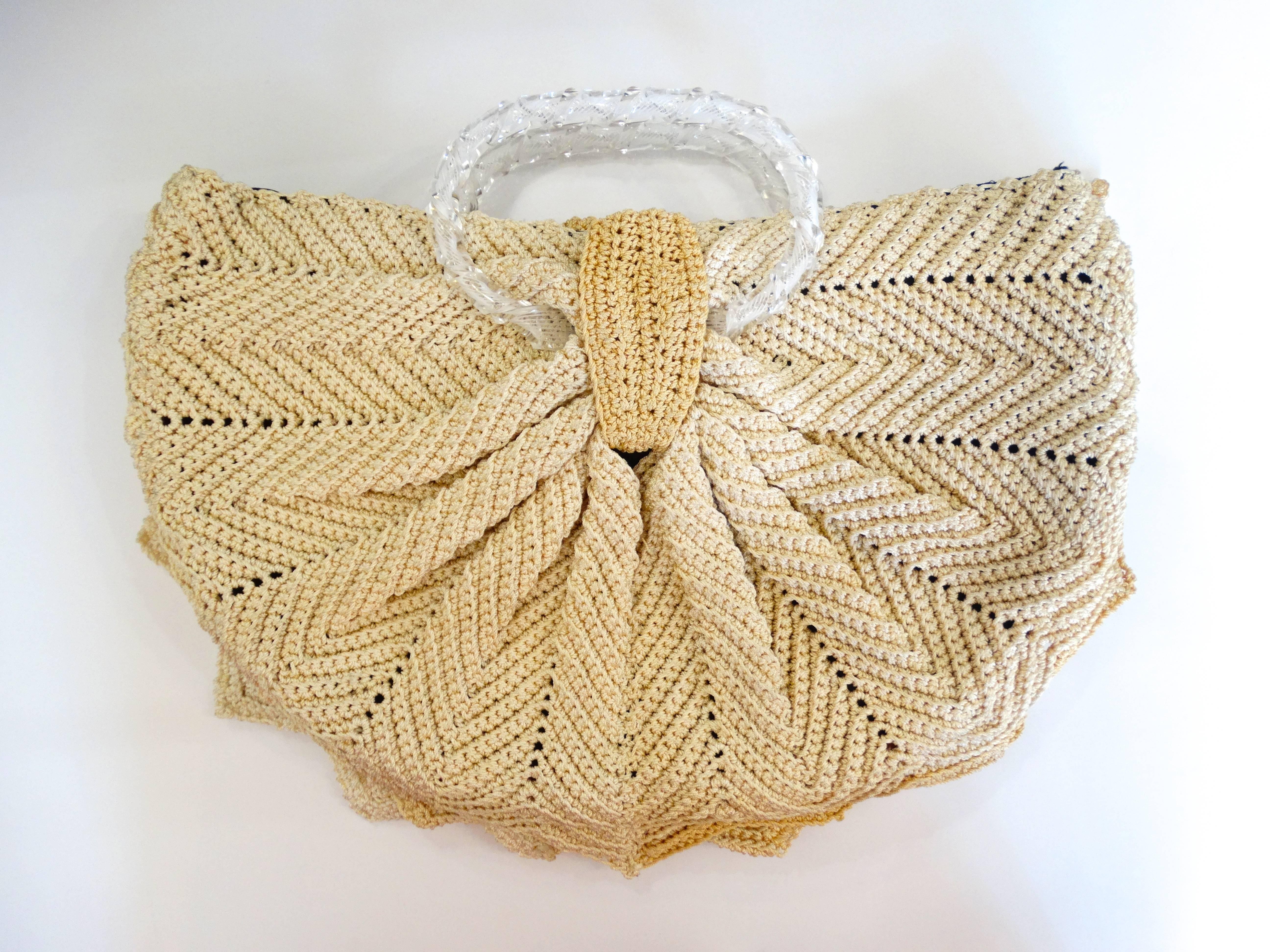 Wonderful 1970s Knitted Arc Bag With Lucite Handles 3