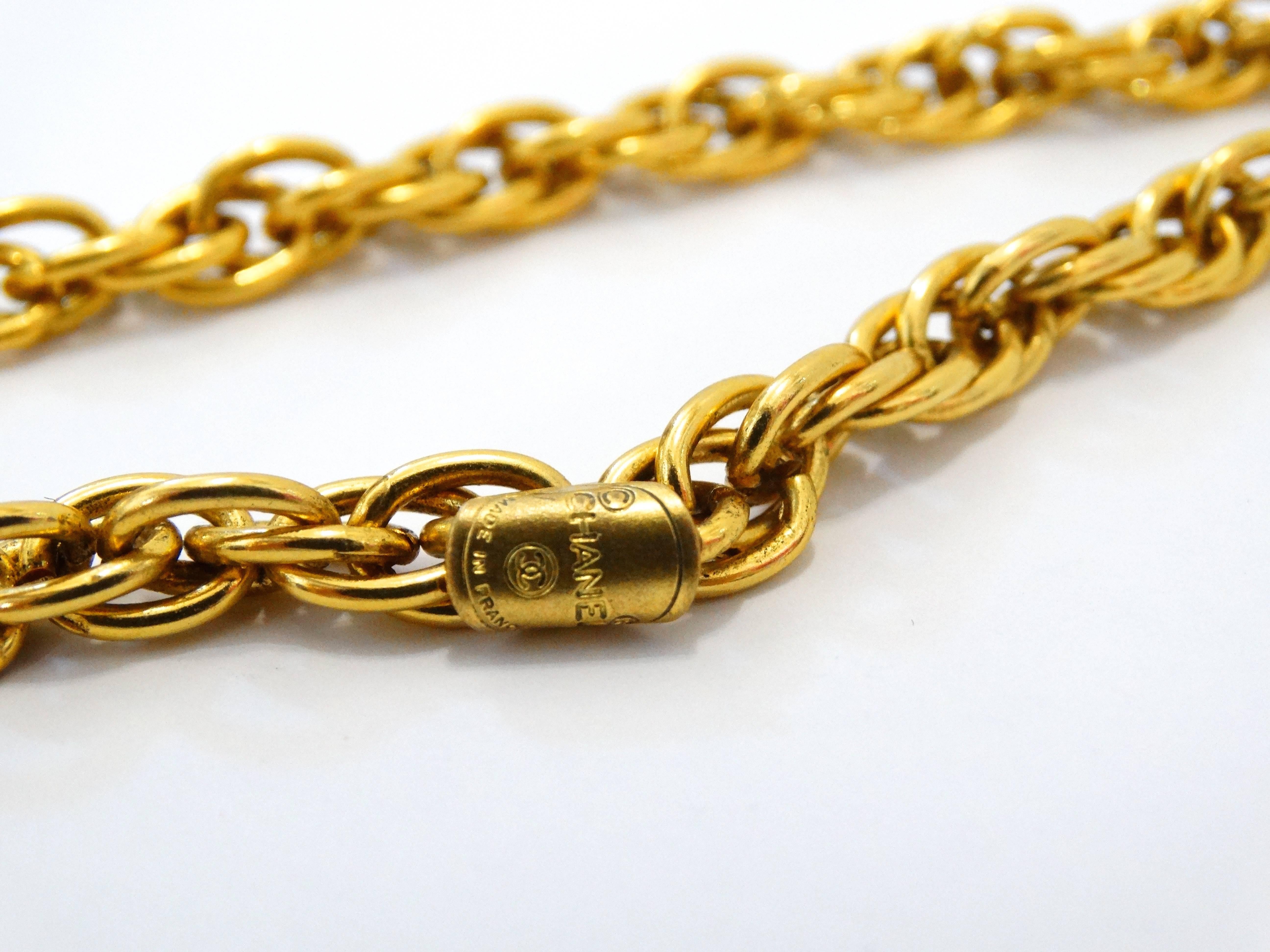 Women's or Men's 1980s Chanel Lariat Chain Necklace