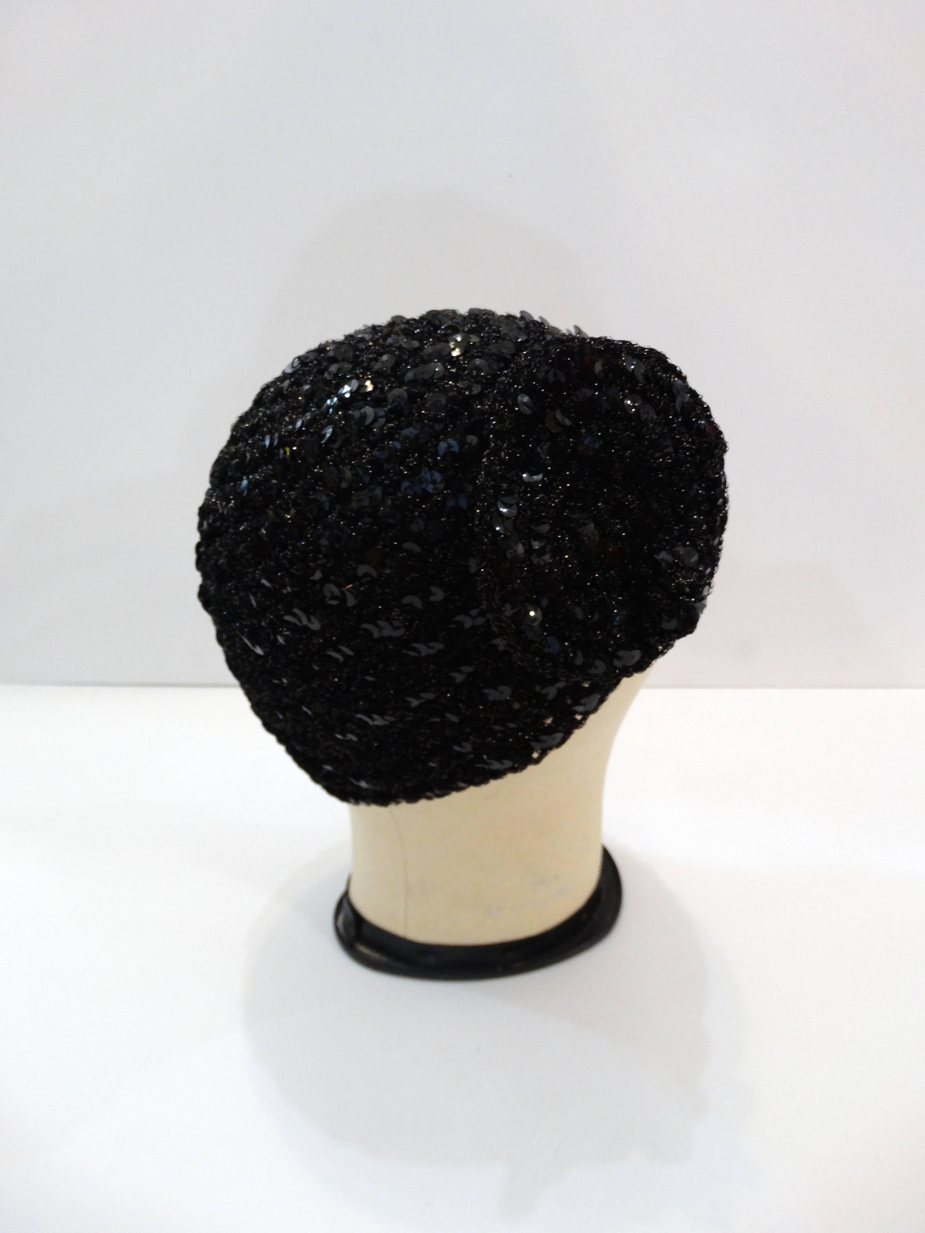 1970s Saks Fifth Avenue Black Sequin Flower Skullcap In Excellent Condition For Sale In Scottsdale, AZ