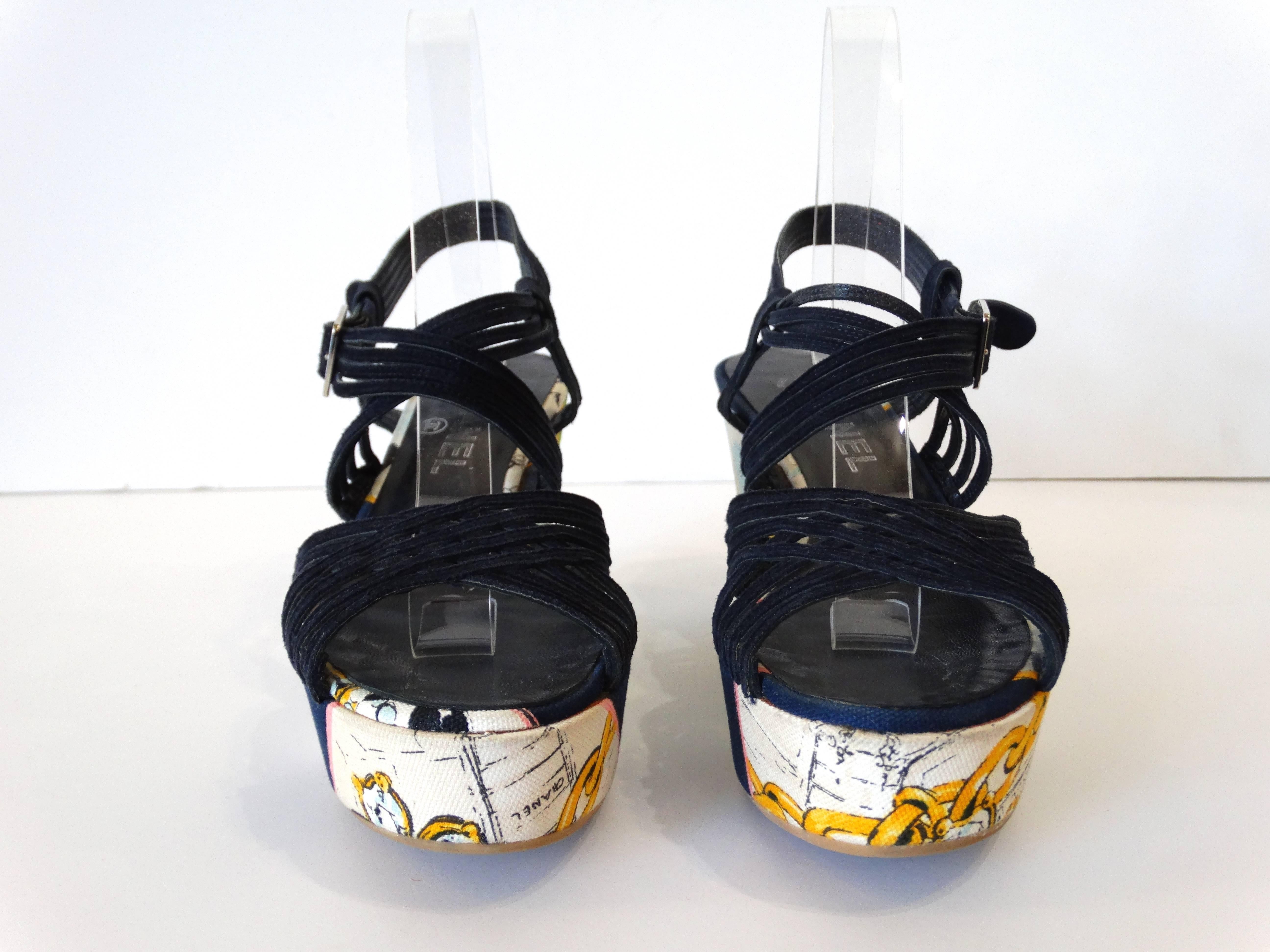 1990 Chanel Parisian Printed Strappy Wedges  In Excellent Condition In Scottsdale, AZ