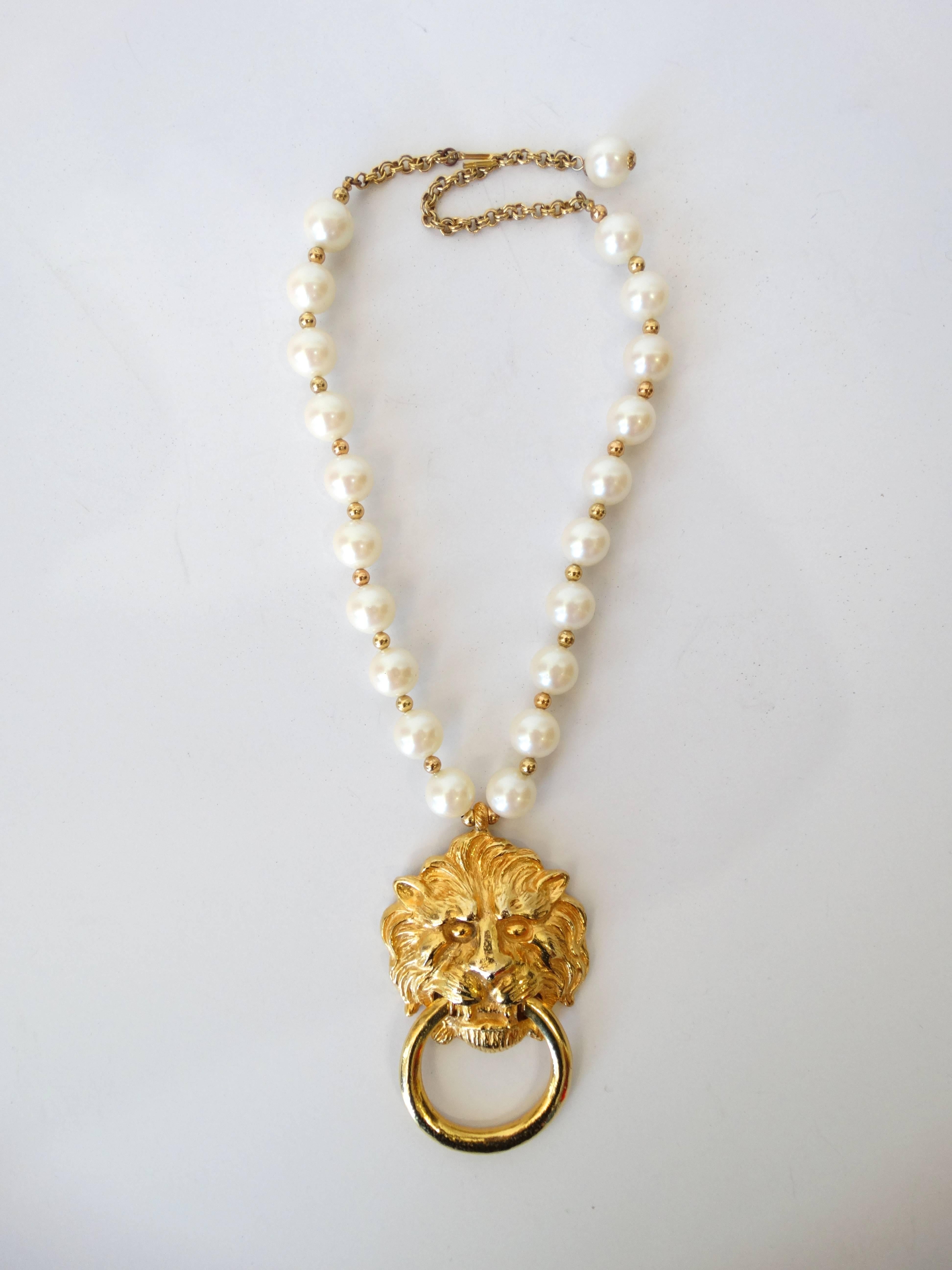 1980s Donald Stannard Pearl Lion Door Knocker Necklace 3