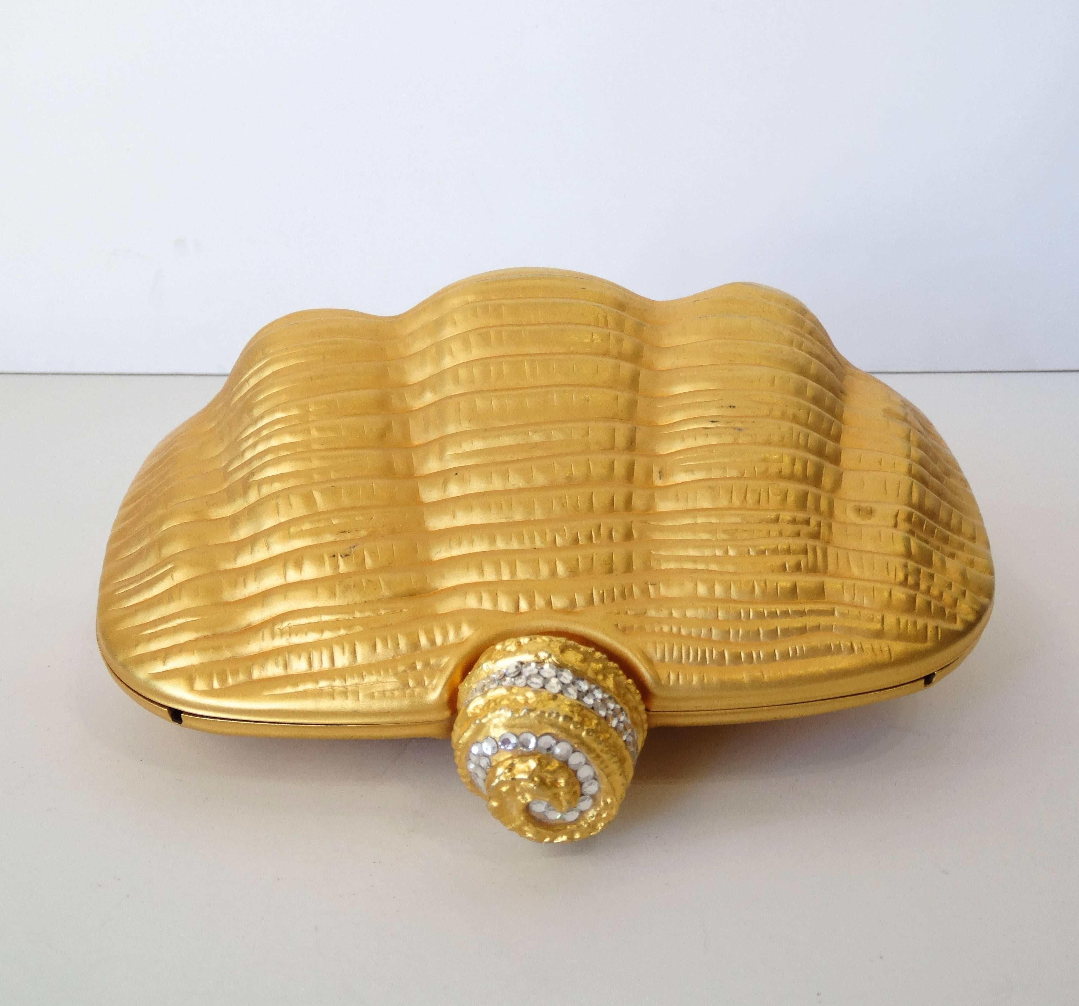 Women's Gold Metal Clamshell Evening Bag