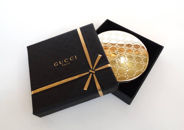 Gucci Parfums Gift Gold Monogram Embossed Logo Compact Mirror Vip  Collectable