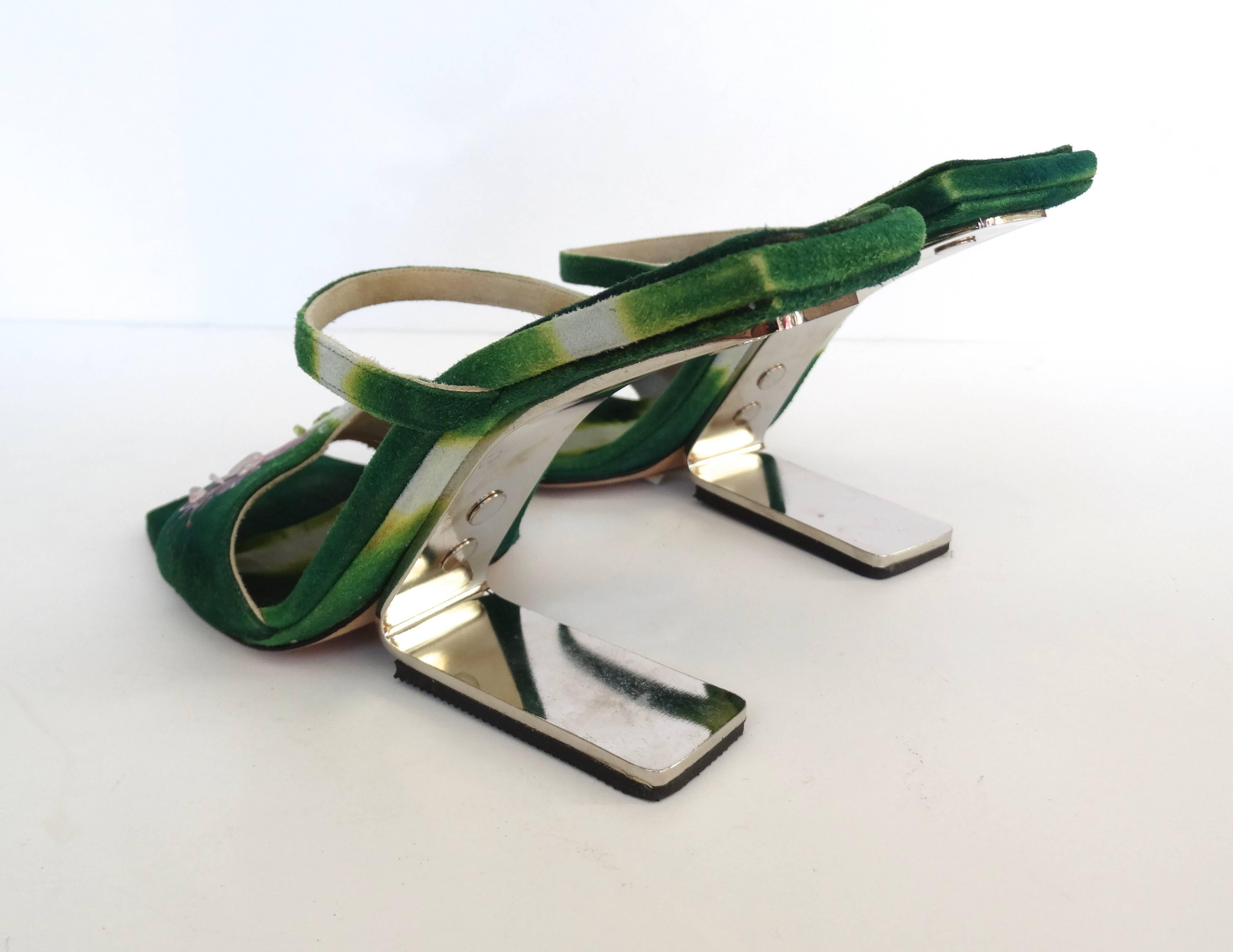 Fendi Green Suede Hand Painted Heels  In Excellent Condition In Scottsdale, AZ