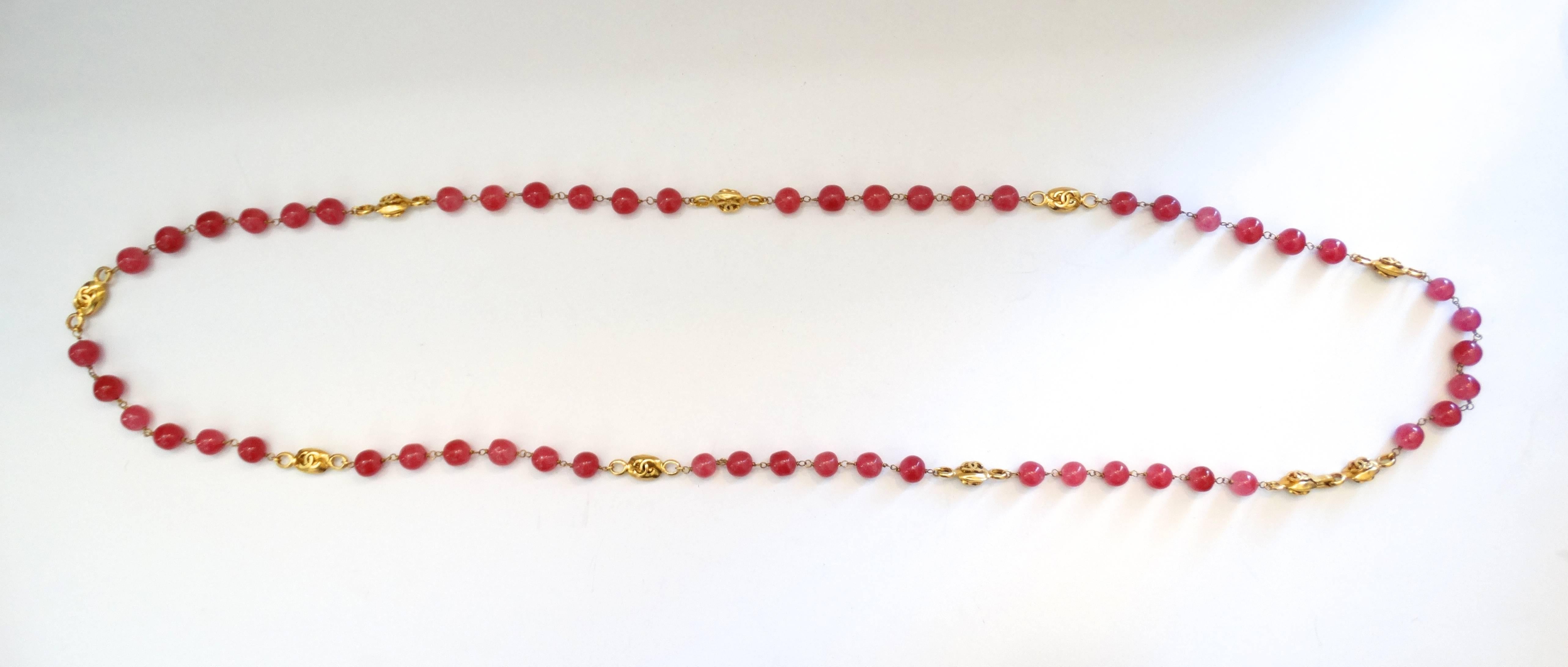 Chanel Pink Gripoix Necklace, 1997 In Excellent Condition In Scottsdale, AZ