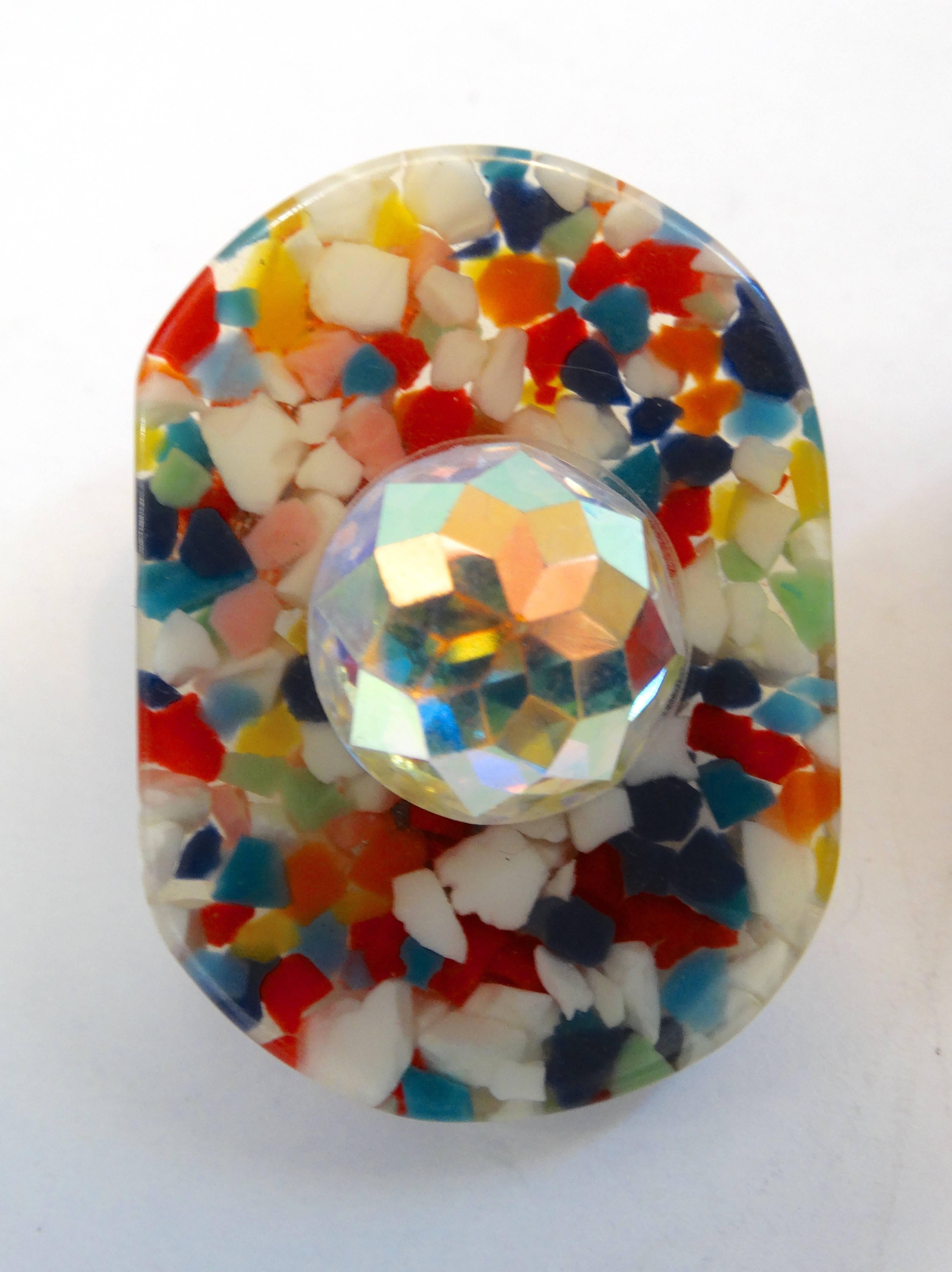 Orecchini Missoni in lucite con coriandoli di strass, anni '80 In condizioni ottime in vendita a Scottsdale, AZ