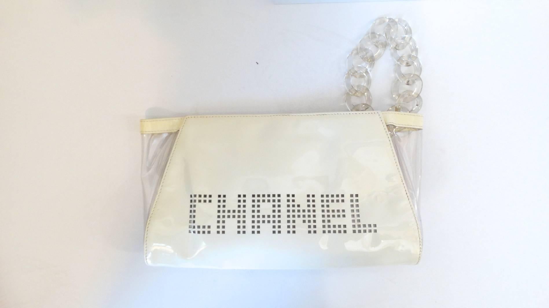 Chanel Patent Leather Wristlet Clutch, 2003   10