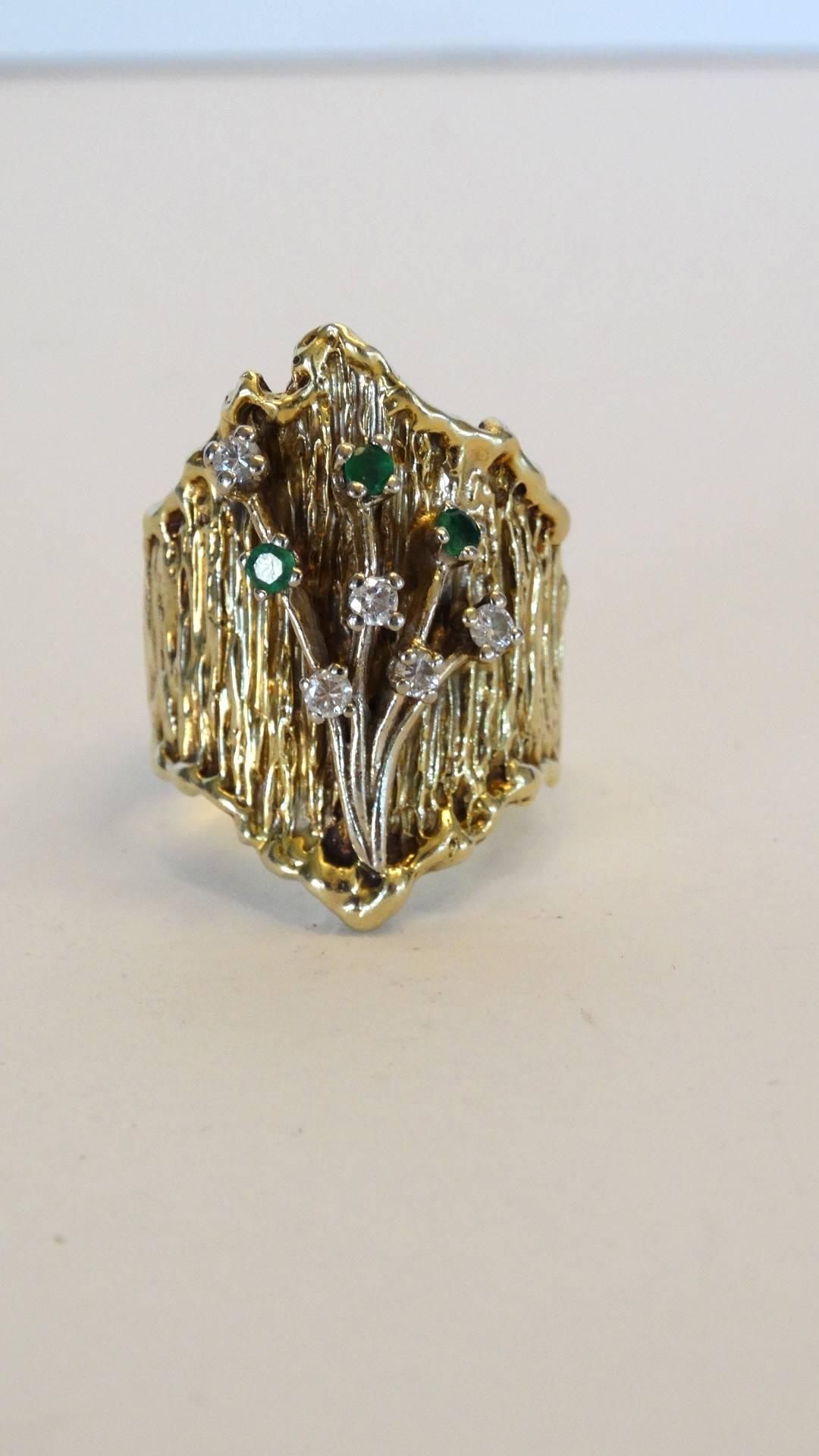 14k Floral Ring with Diamonds and Emeralds circa 1970s  For Sale 4