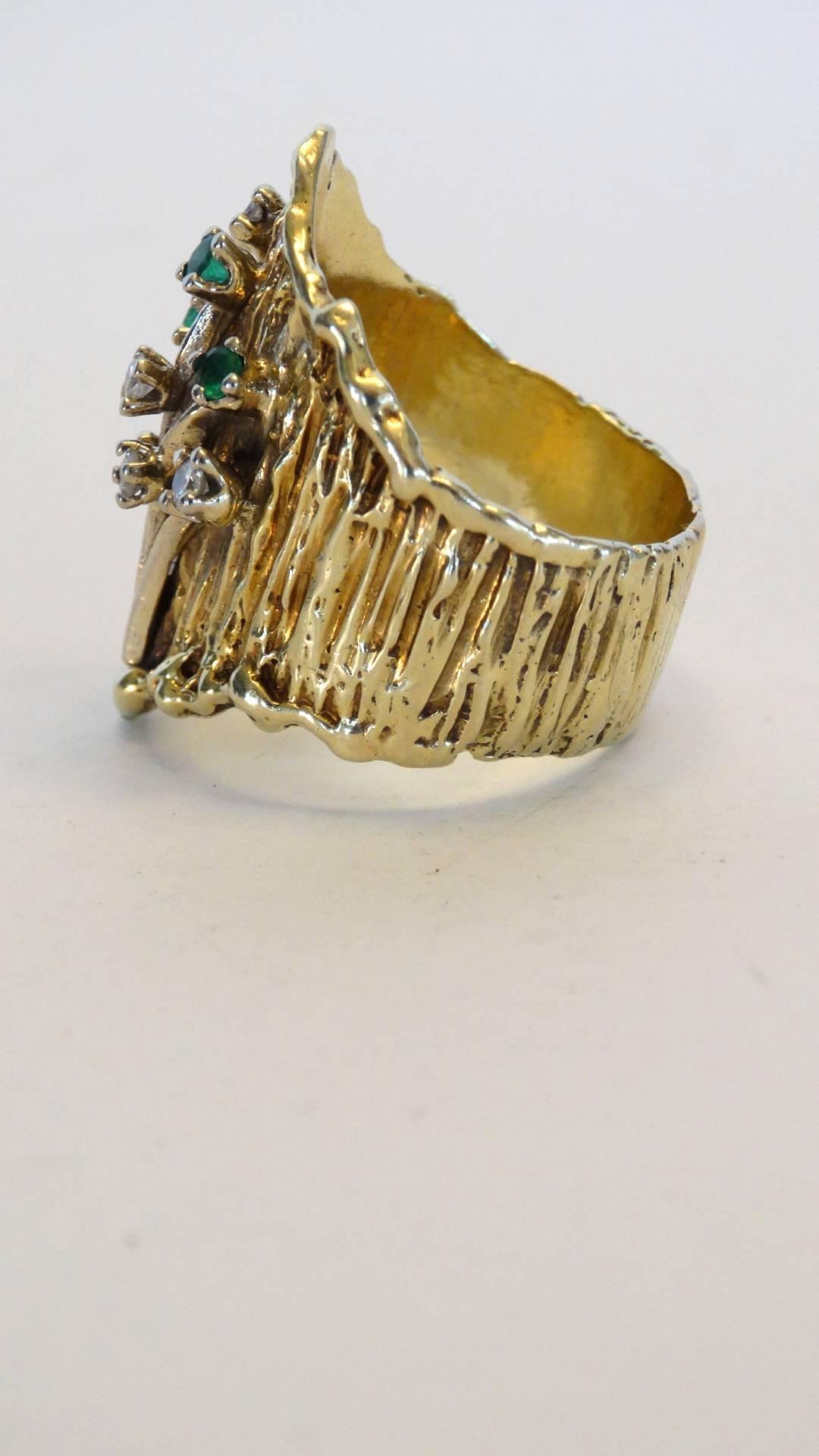 14k Floral Ring with Diamonds and Emeralds circa 1970s  For Sale 3