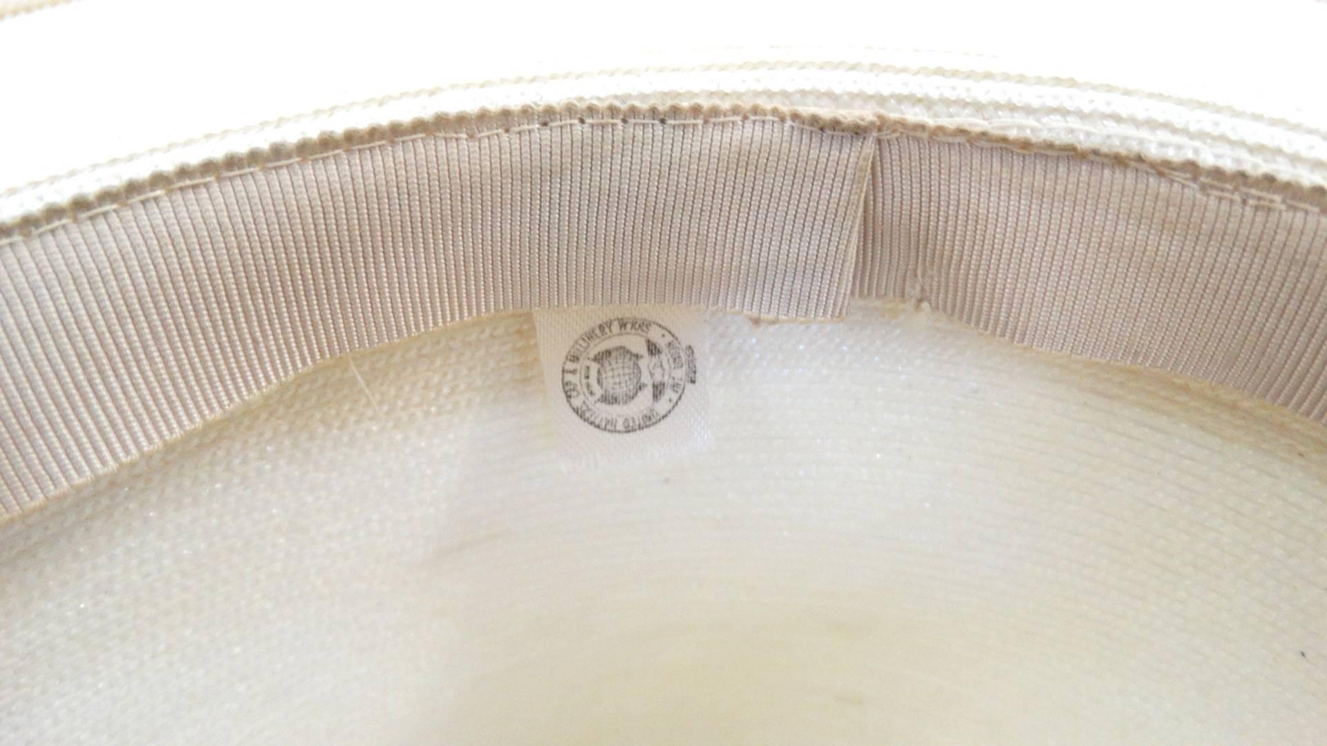 Panama style Ivory Straw Boater Hat, 1970s In Excellent Condition In Scottsdale, AZ