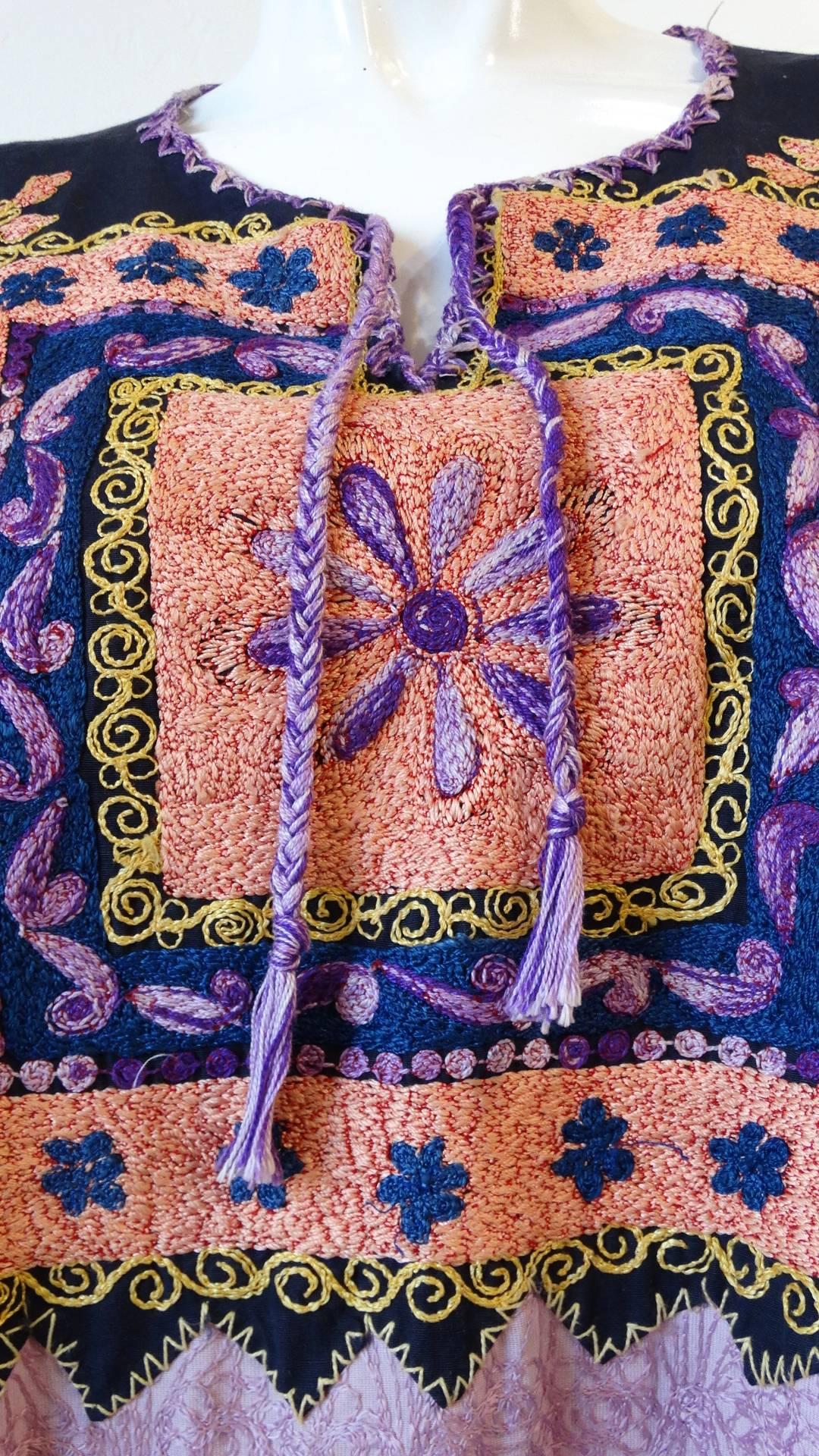 Decorative Bedouin Floral Embroidered Cotton Kaftan  2