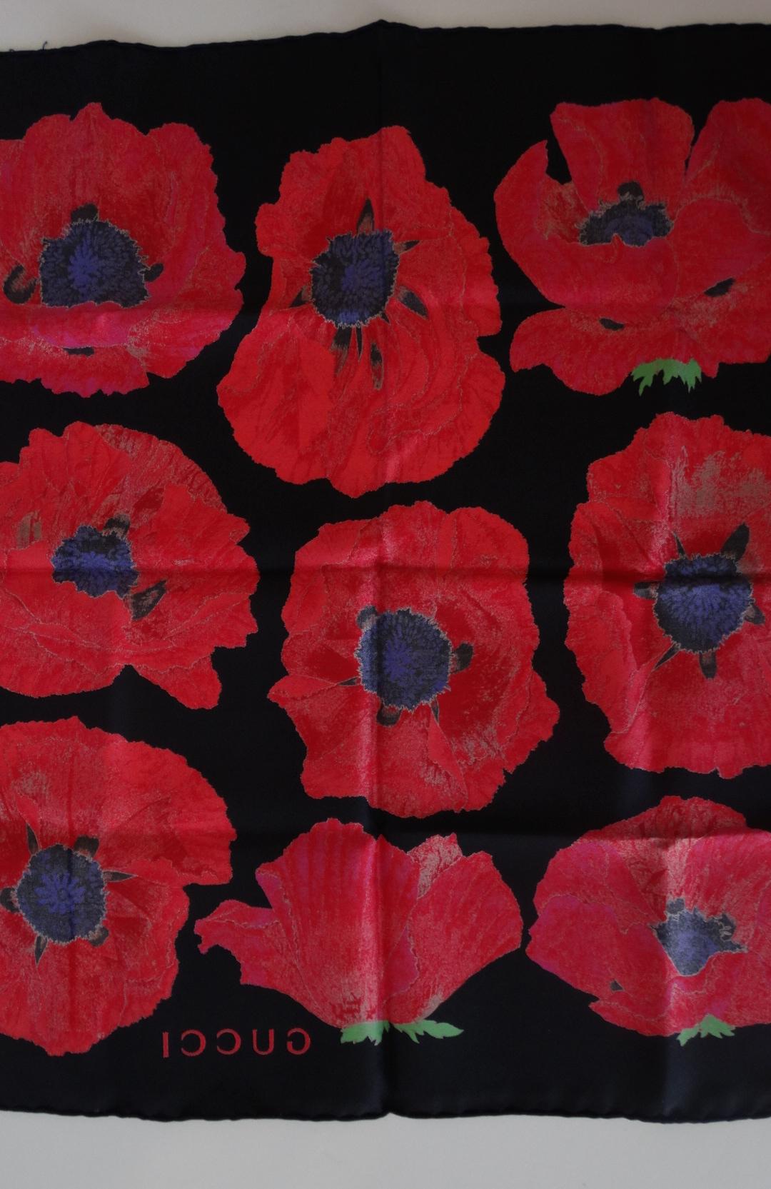 1980s Gucci Red Poppy Silk Scarf In Good Condition In Scottsdale, AZ