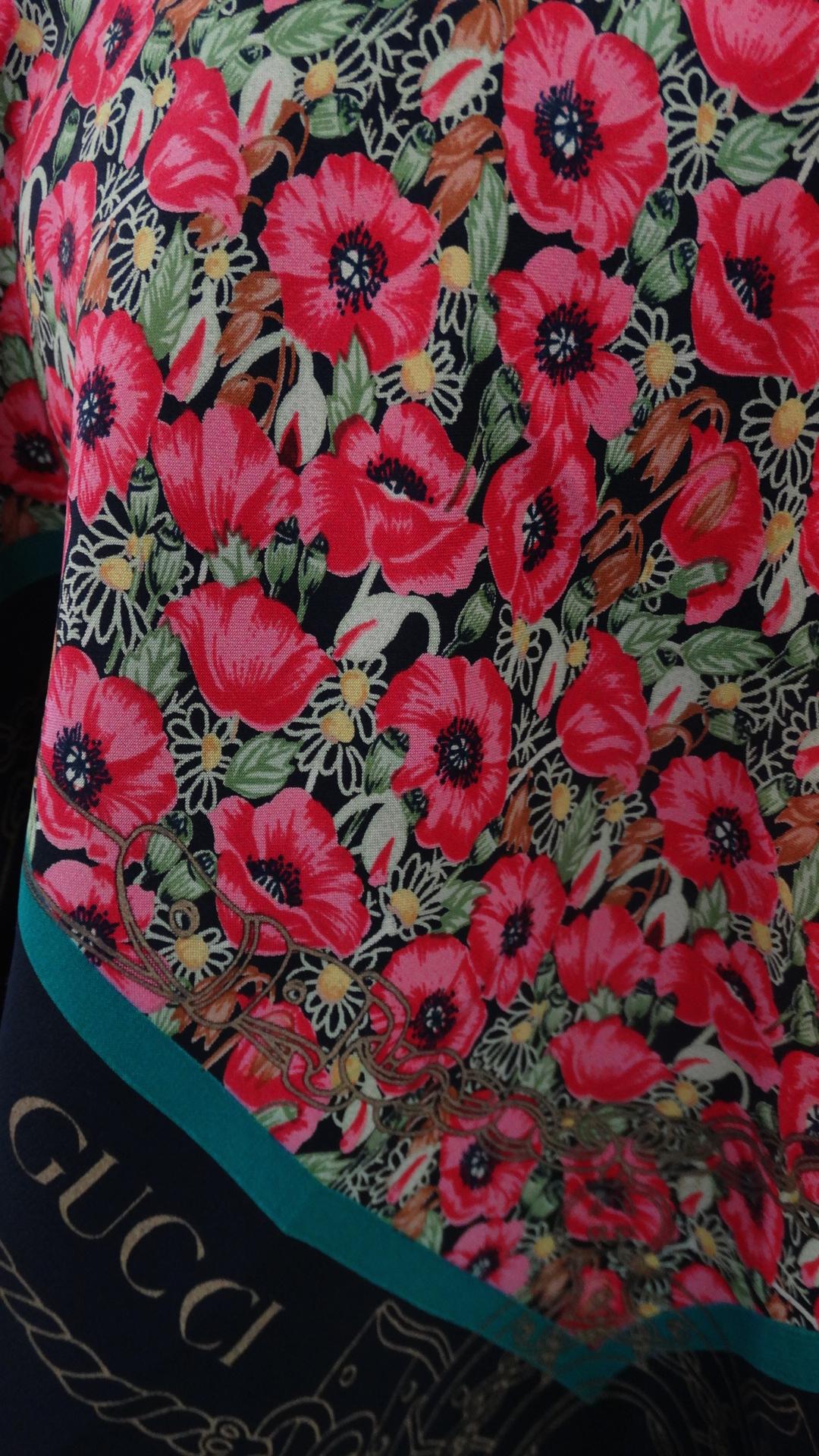 1980s Gucci Floral Printed Silk Scarf In Excellent Condition In Scottsdale, AZ