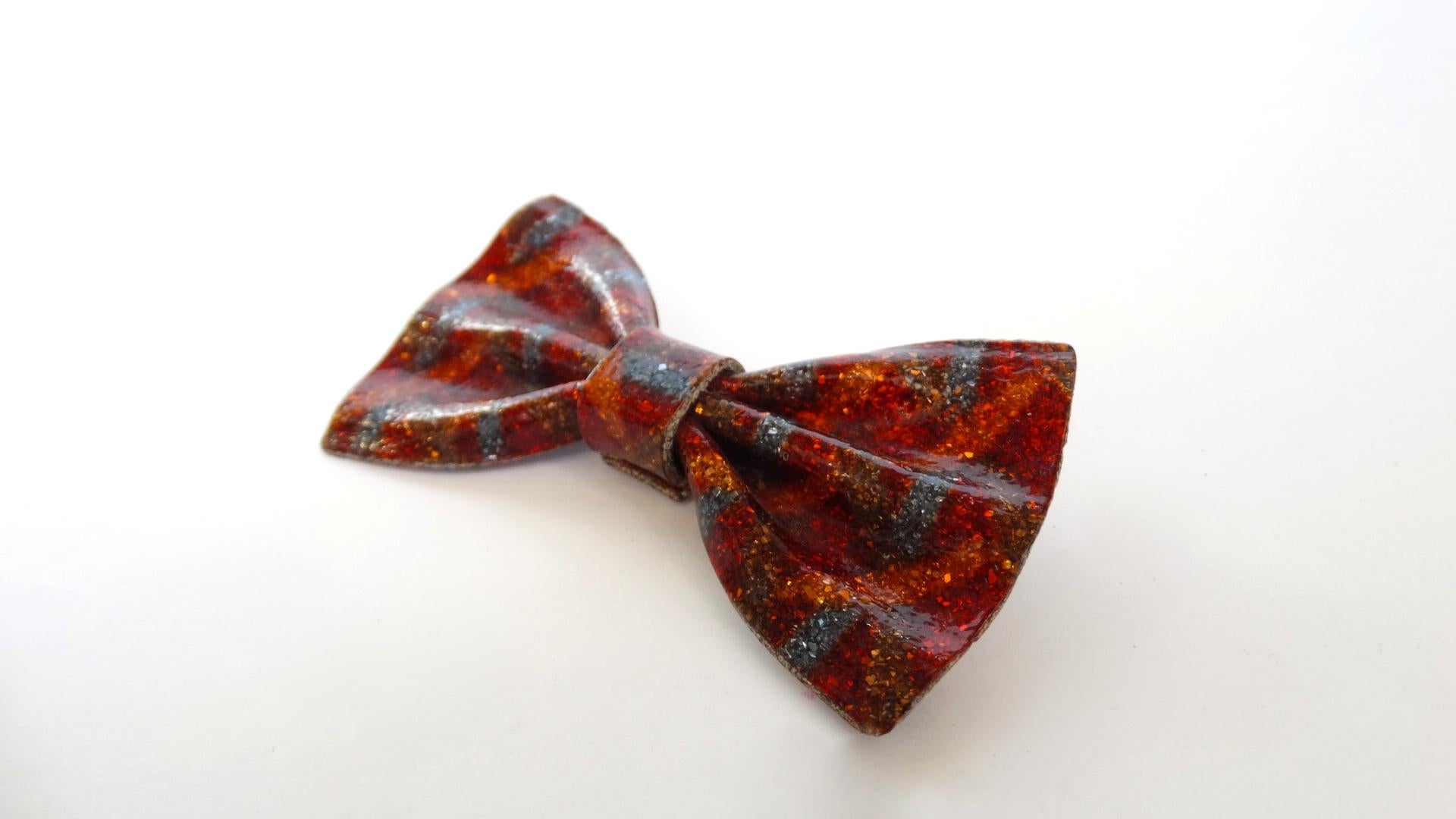 1970s Lea Stein Multicolored Bow Tie Brooch In Good Condition For Sale In Scottsdale, AZ