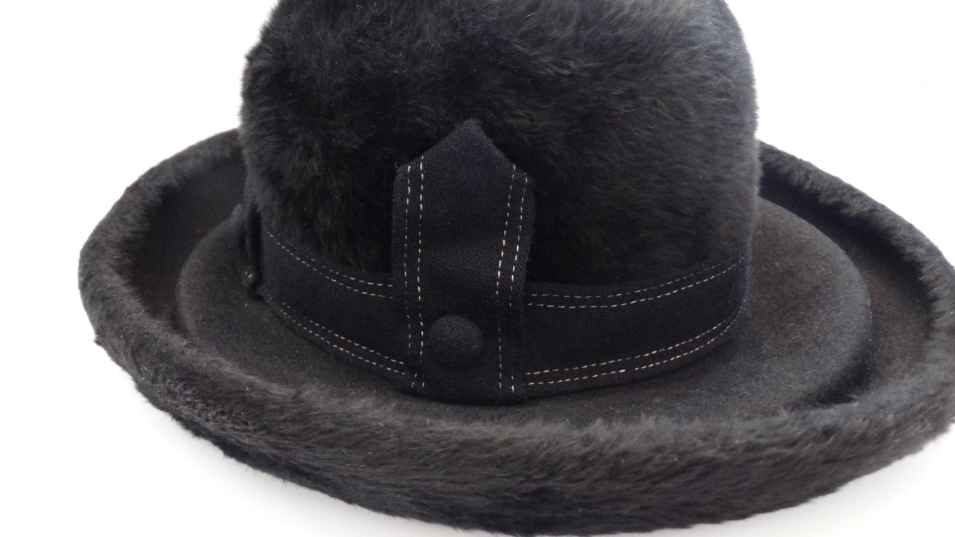 Schwarzer Filz Derby-Hut von Christian Dior aus den 1960er Jahren Damen im Angebot