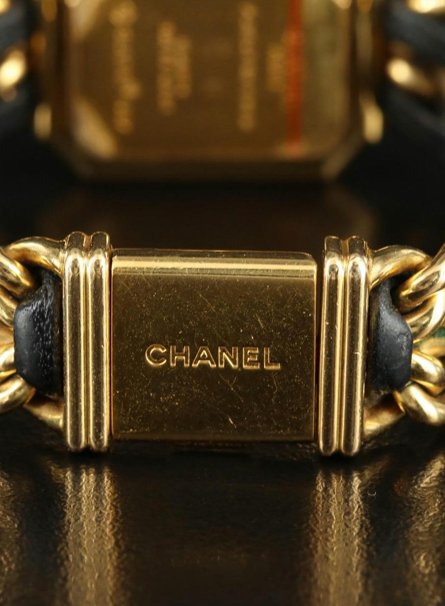 Women's Chanel 1987 Premiere 20mm Rock Quartz & Gold-Plated Chain Wrist Watch For Sale