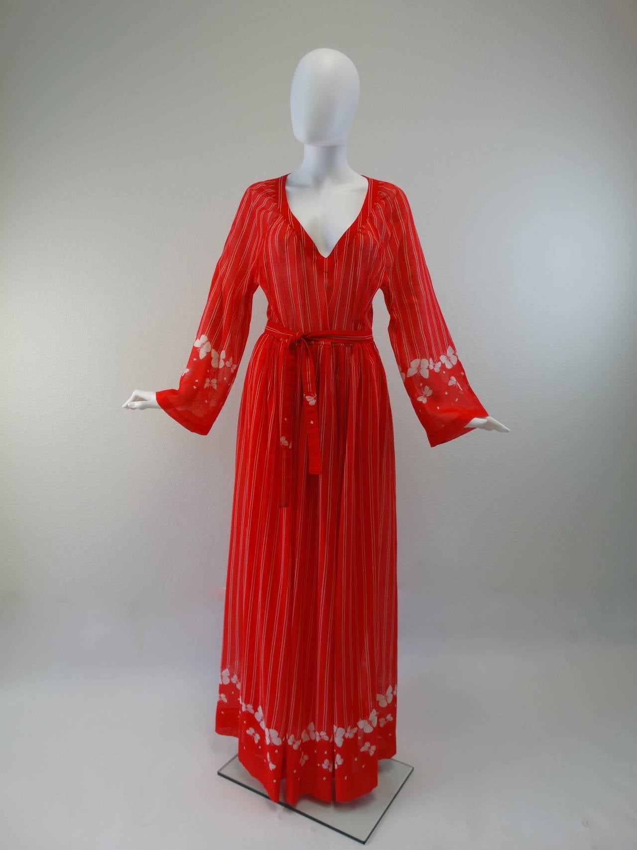 Hanae Mori Red Cotton Butterfly Maxi Dress, 1970s  In Excellent Condition In Scottsdale, AZ