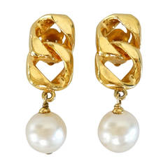 Vintage 1980s Chanel Chain Link Pearl Drop Earring