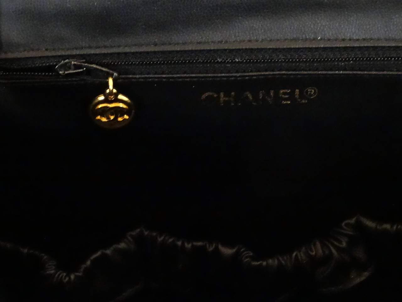 1980s Chanel Black Quilted Lambskin Vanity Cosmetic Train Case In Good Condition In Scottsdale, AZ