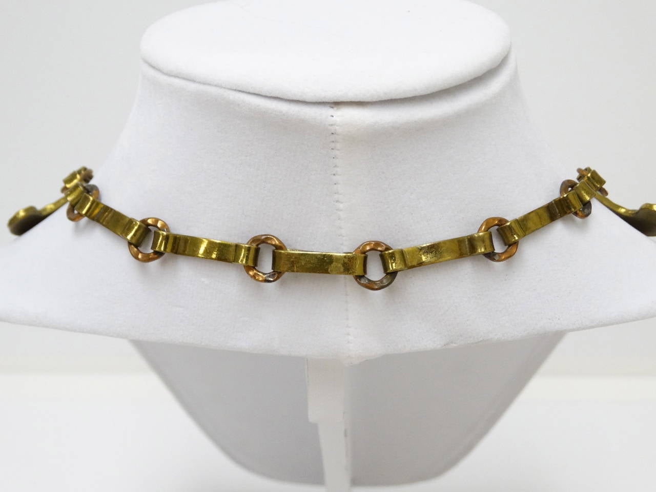 1960's Casa Maya Hammered Brass Modernist Necklace In Excellent Condition In Scottsdale, AZ