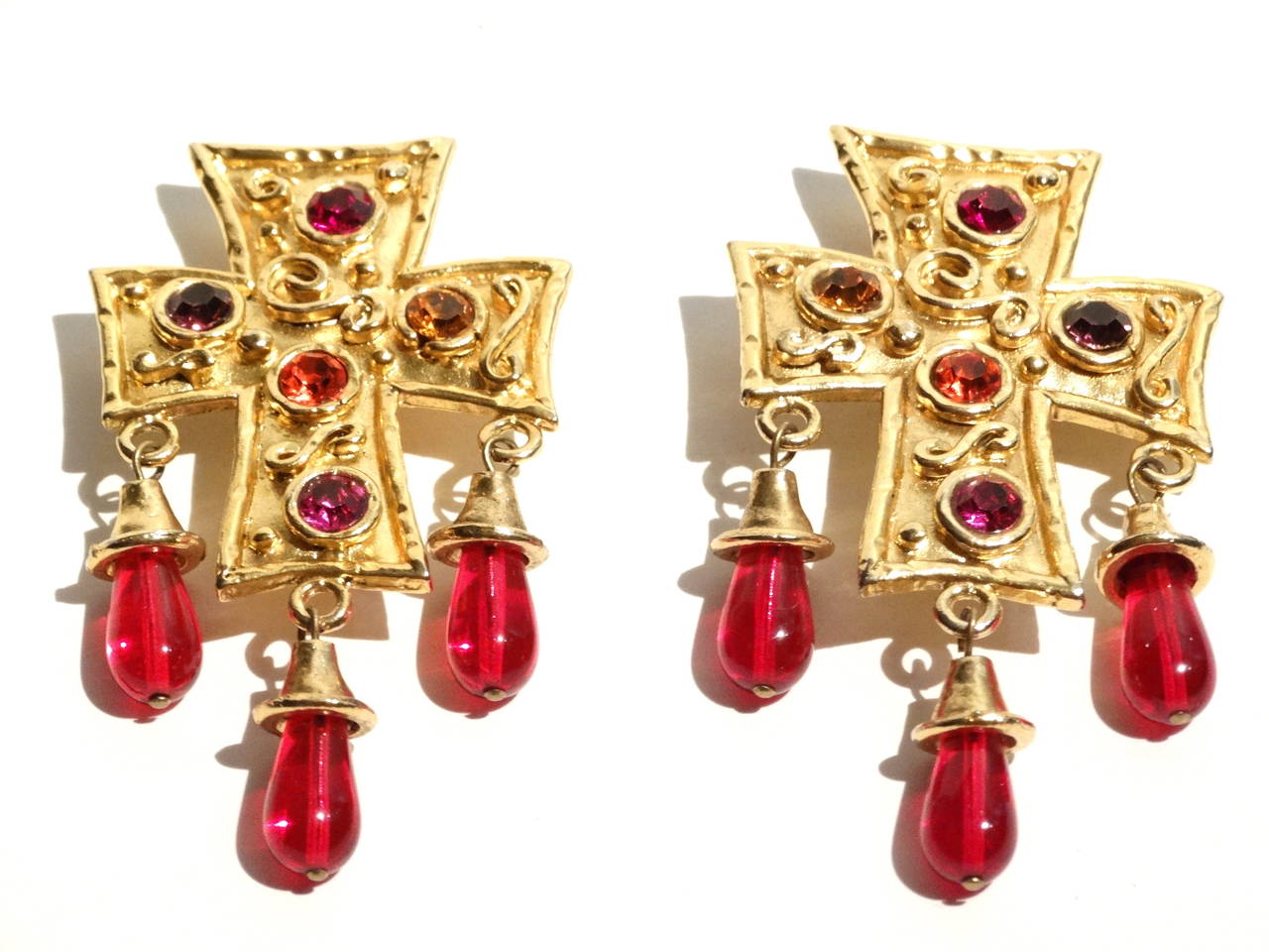 RARE Vintage Earrings SIGNED EDOUARD RAMBAUD PARIS Huge Cross Chunky Runway Faux Clips with Colored Rhinestones and 3 Red Glass Drops on each Earring. Plated Gold, Light in weight. 

Measurements 

Length  3