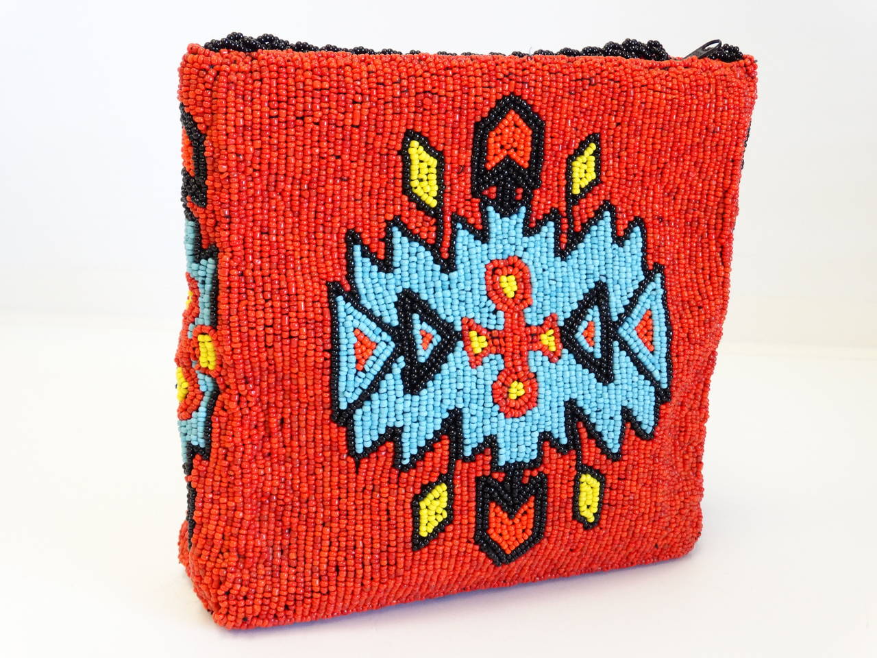 Beaded Southwest Tribal Shoulder bag, 1993  In Excellent Condition In Scottsdale, AZ