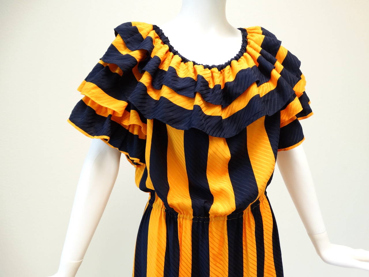 Women's 1980s Silk Gideon Oberson Off the Shoulder Navy and Gold Ruffle Dress
