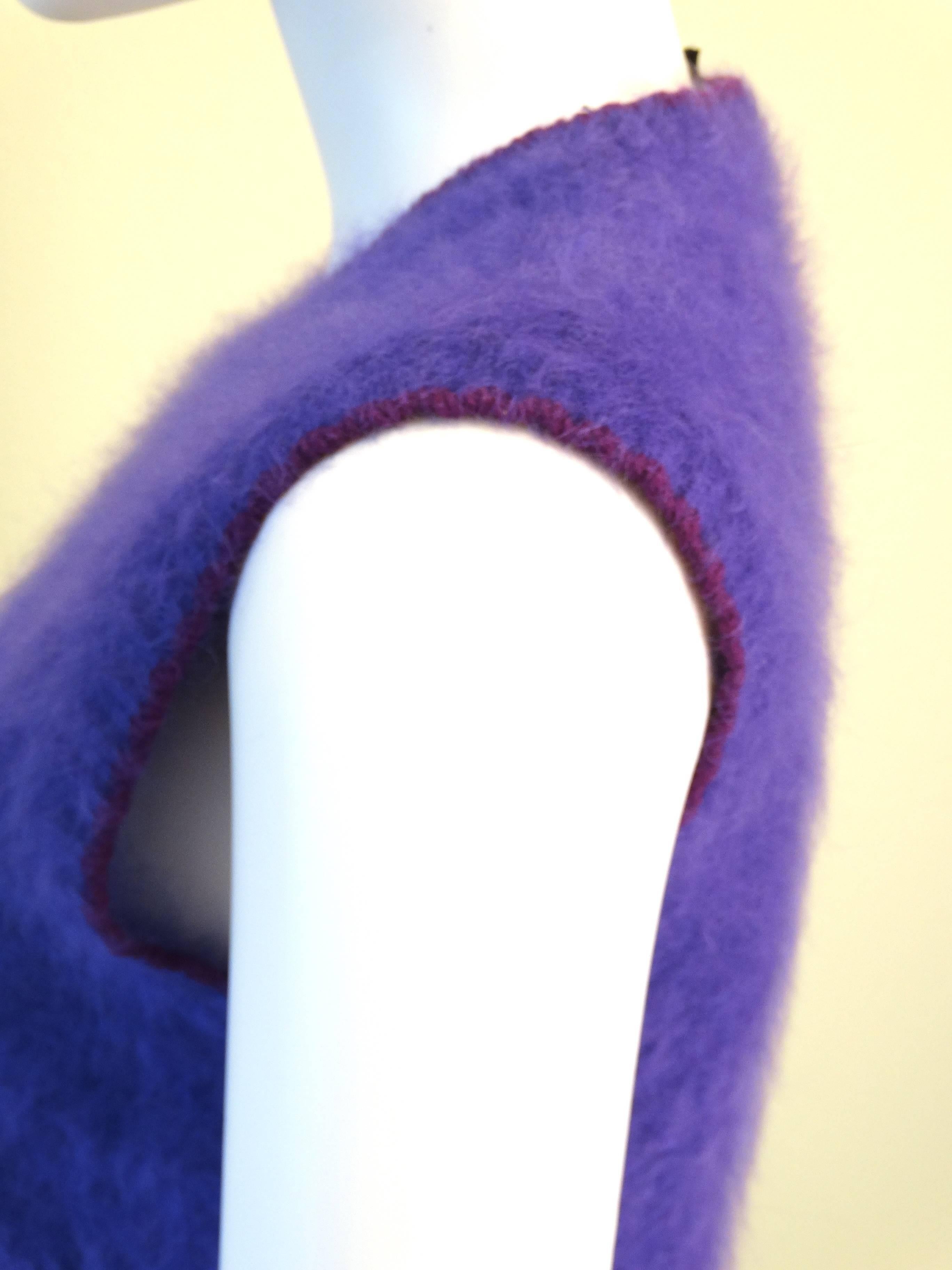Pull en angora violet Gianni Versace Couture des années 1990  en vente 2