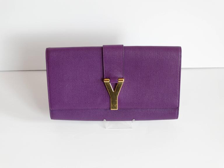 Yves Saint Laurent Cabas Chyc Clutch Bag in Purple