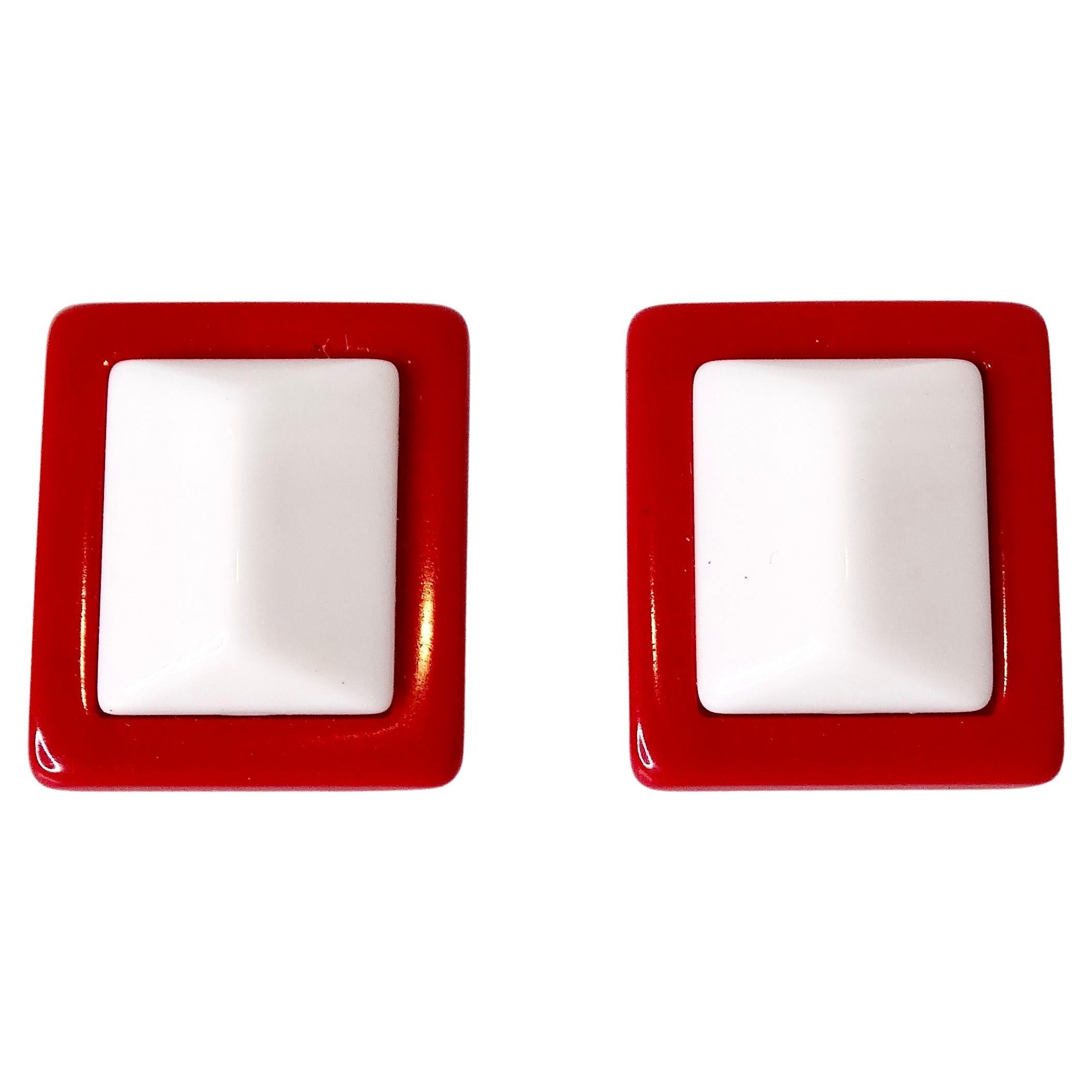 1960s Mod Red & White Geometric Contrast Earrings For Sale