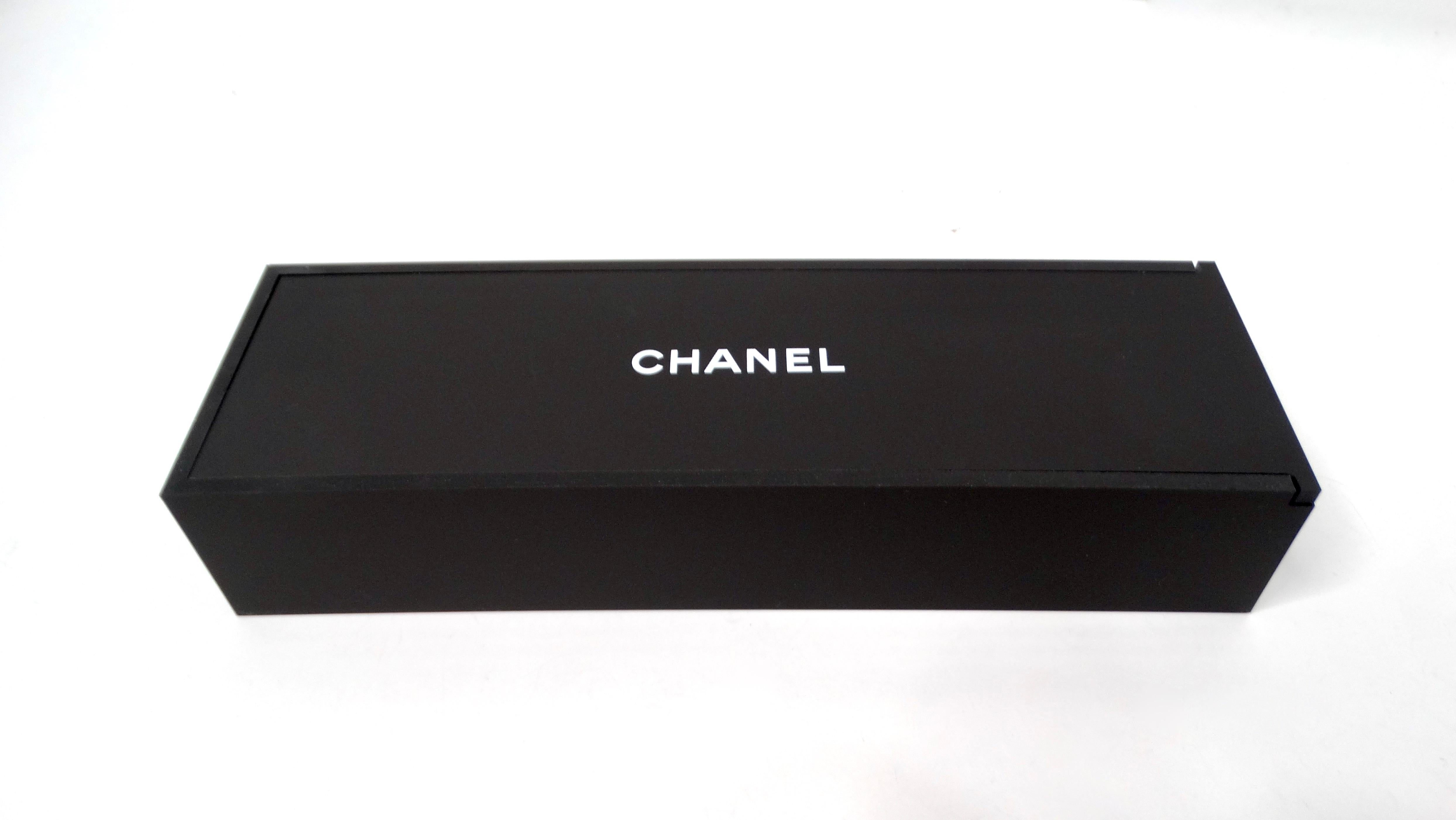 Women's or Men's Chanel White & Black Interlocking CC Collectible Domino Set circa 2016 For Sale