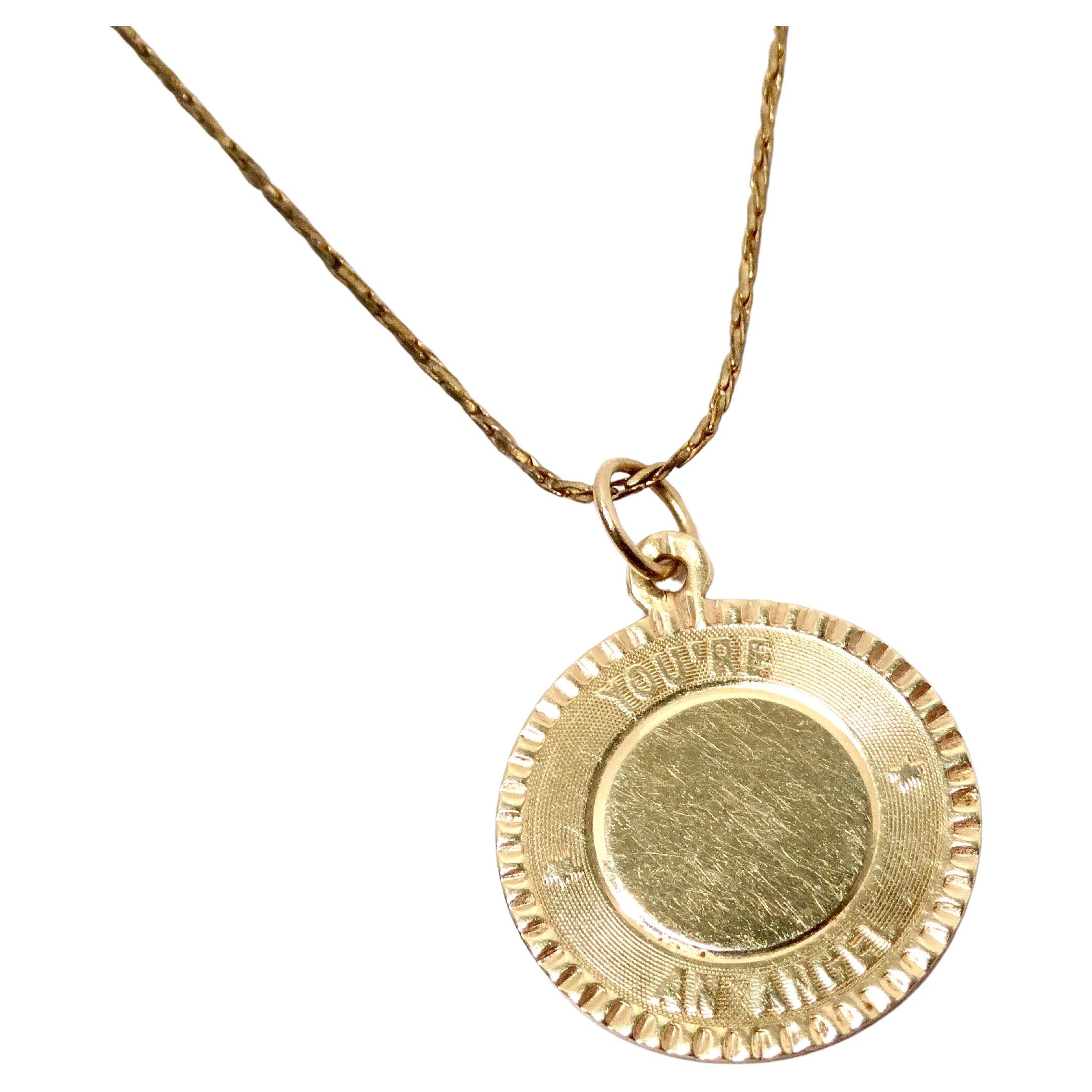 Collana con ciondolo inciso in oro 14k "You're An Angel" circa 1963 in vendita