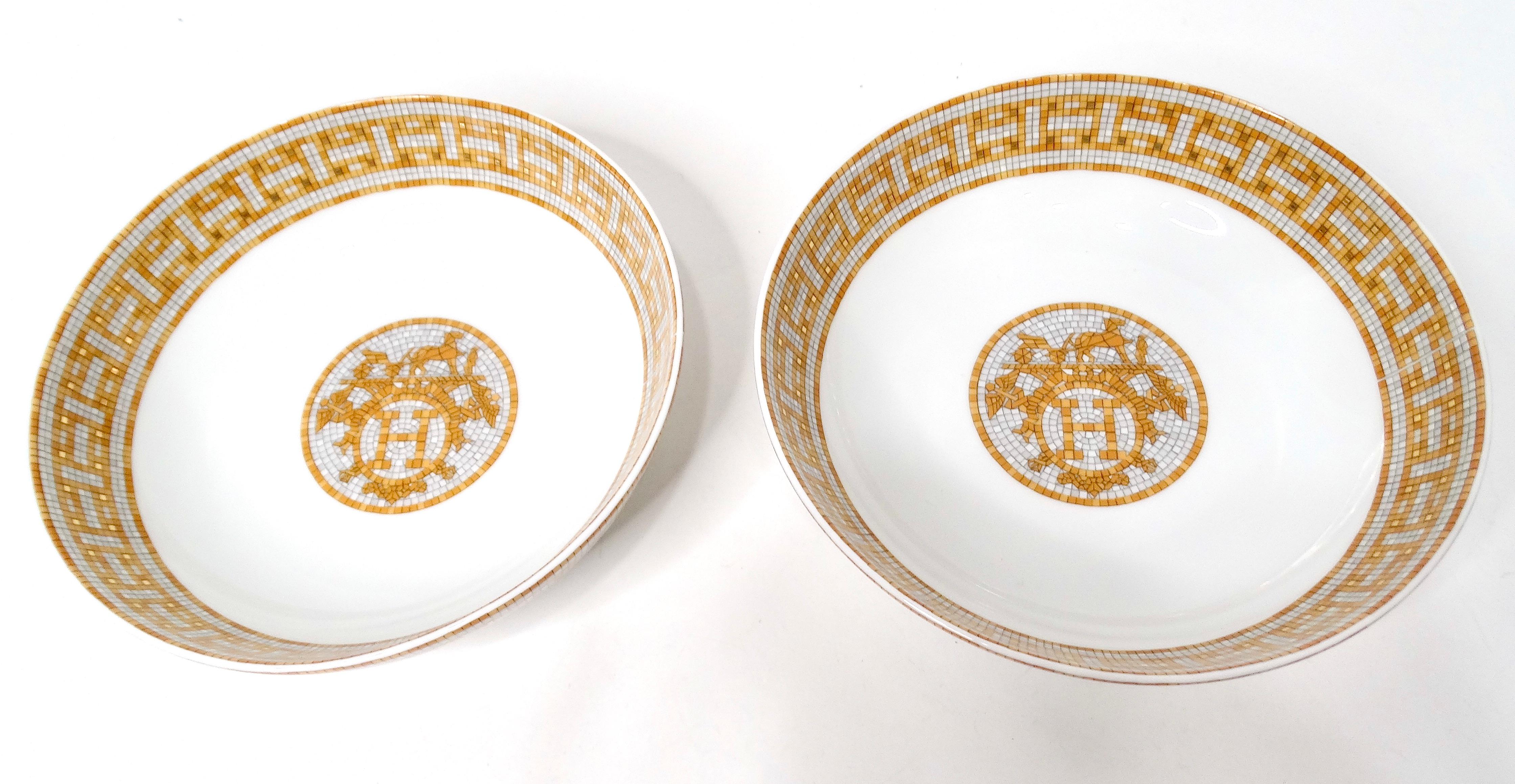 Hermes Mosaique au 24 Van Quatre Gold Porzellanschale 2er-Set im Zustand „Gut“ im Angebot in Scottsdale, AZ