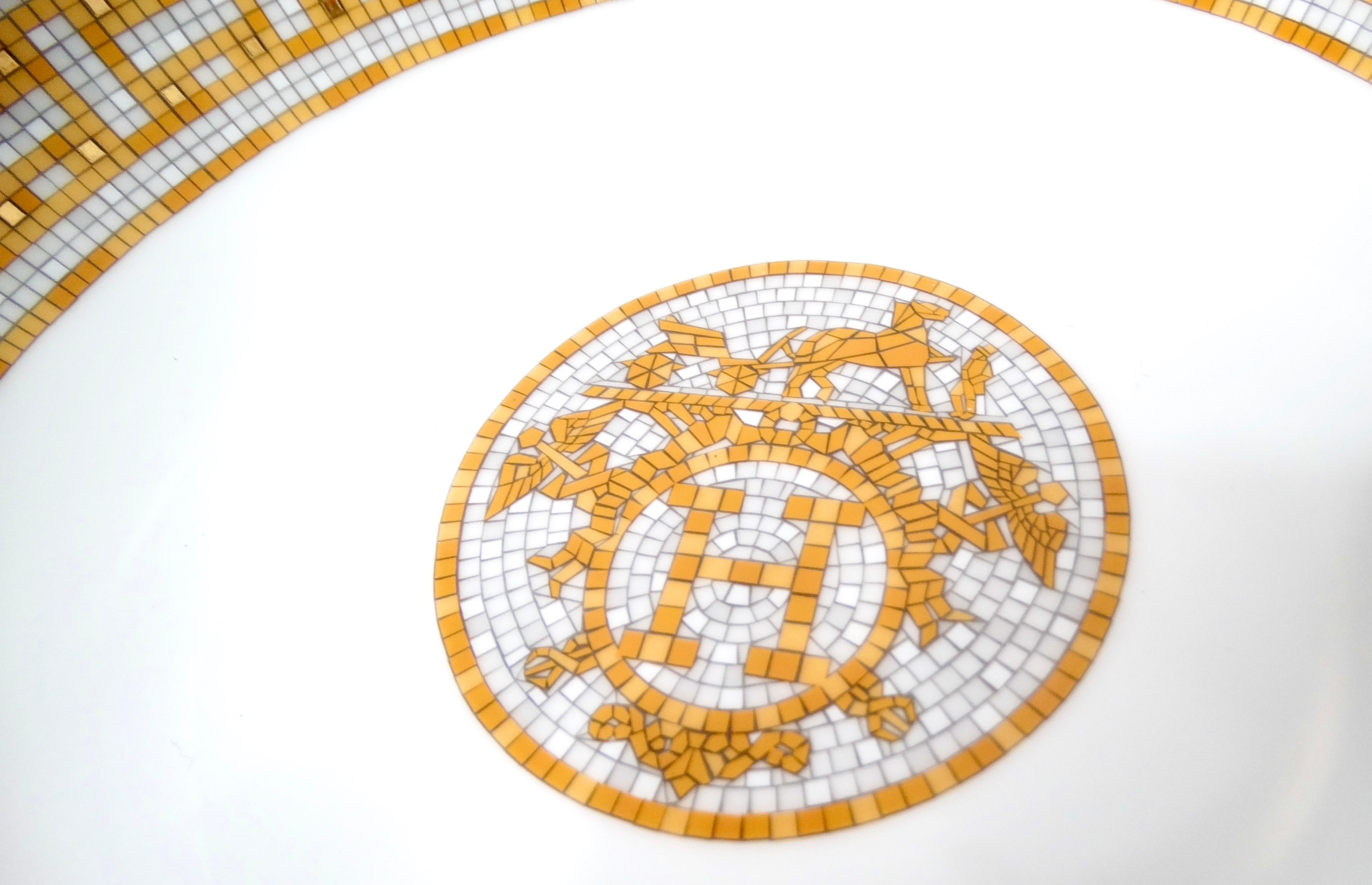 Hermes Mosaique au 24 Van Quatre Gold Porzellanschale 2er-Set für Damen oder Herren im Angebot