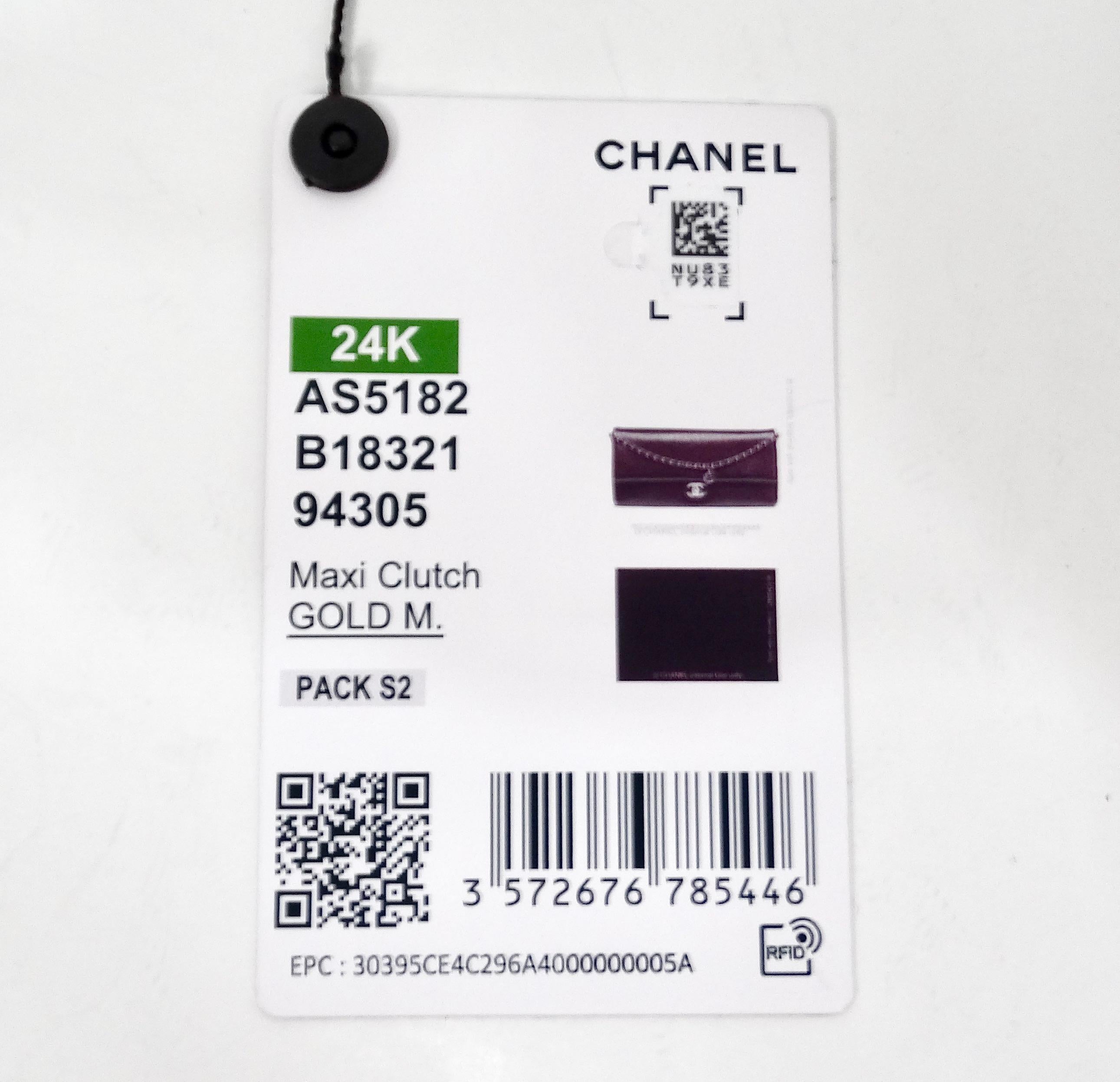 Chanel Schwarzes genarbtes Kalbsleder Maxi Clutch Umhängetasche 2024 im Angebot 7
