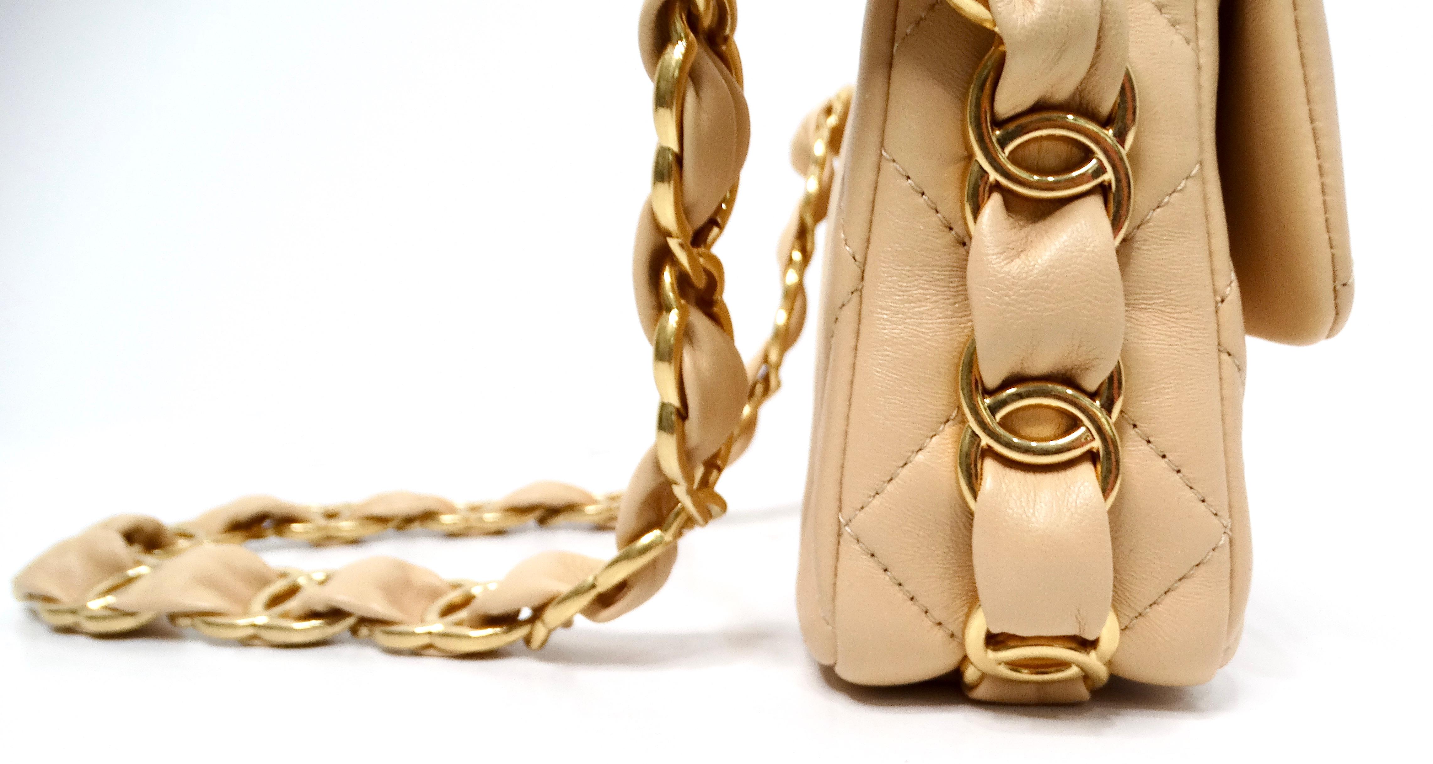 Chanel Beige Gestepptes Lammfell Interlocking CC Kette Klappe Tasche 2024 im Angebot 5