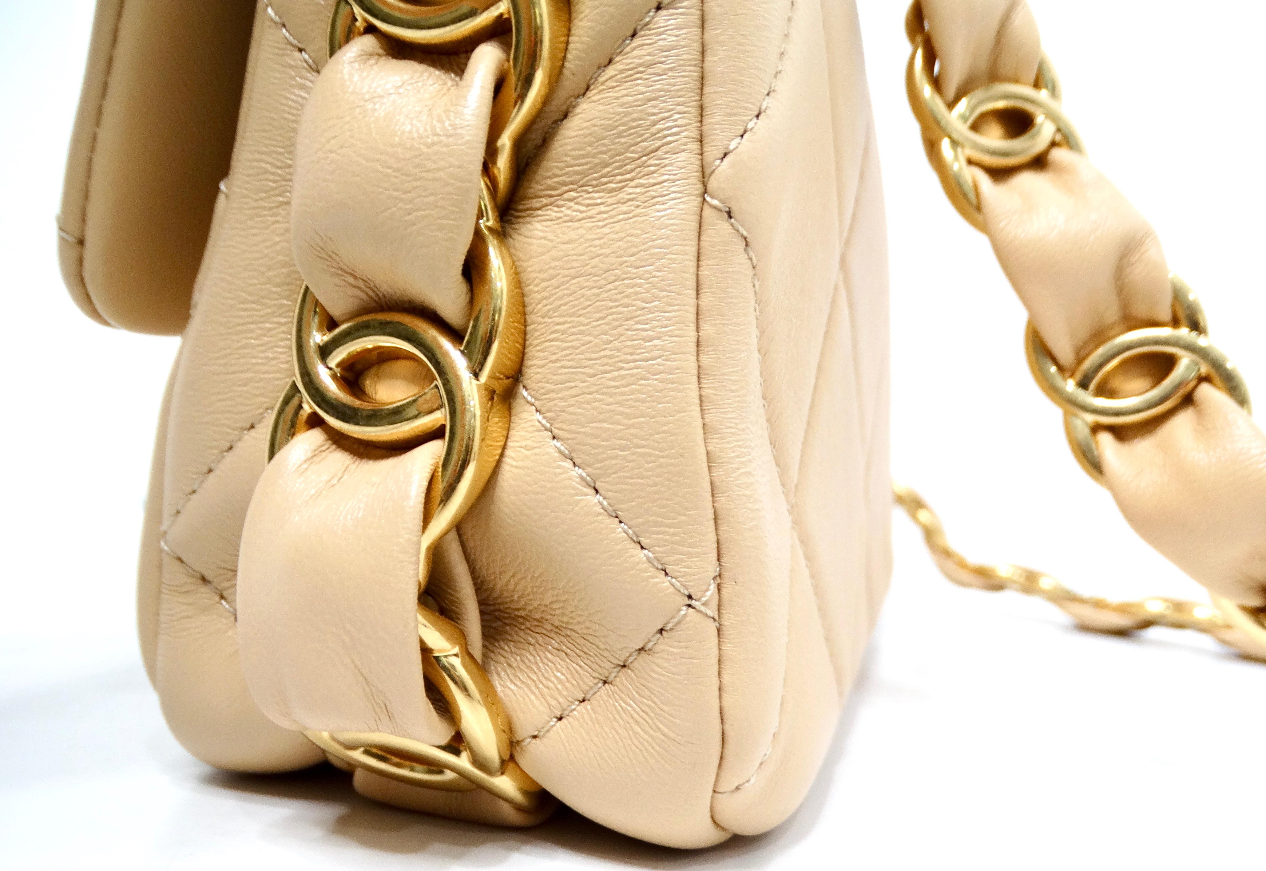 Chanel Beige Gestepptes Lammfell Interlocking CC Kette Klappe Tasche 2024 im Angebot 4